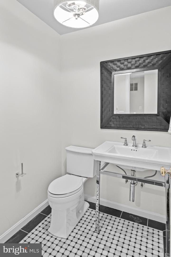 20366 CLOVER FIELD TER, STERLING, Virginia 20165, 4 Bedrooms Bedrooms, ,2 BathroomsBathrooms,Residential,For sale,20366 CLOVER FIELD TER,VALO2110134 MLS # VALO2110134