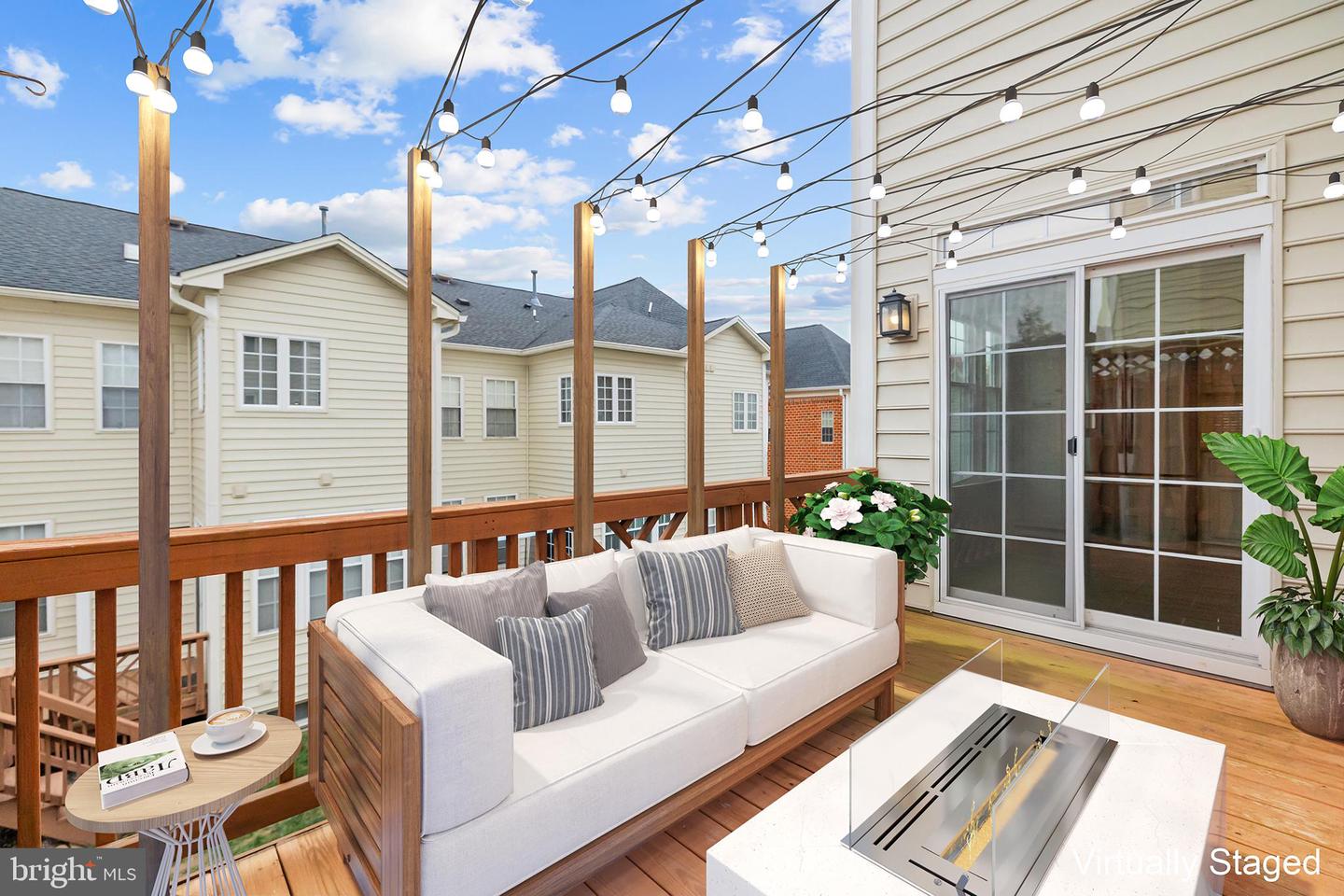 20366 CLOVER FIELD TER, STERLING, Virginia 20165, 4 Bedrooms Bedrooms, ,2 BathroomsBathrooms,Residential,For sale,20366 CLOVER FIELD TER,VALO2110134 MLS # VALO2110134