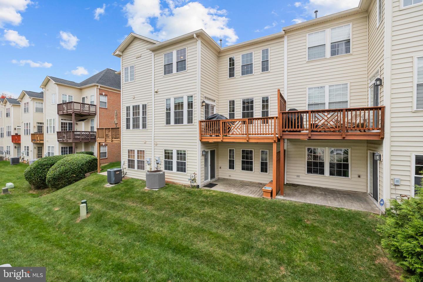 20366 CLOVER FIELD TER, STERLING, Virginia 20165, 4 Bedrooms Bedrooms, ,2 BathroomsBathrooms,Residential,For sale,20366 CLOVER FIELD TER,VALO2110134 MLS # VALO2110134