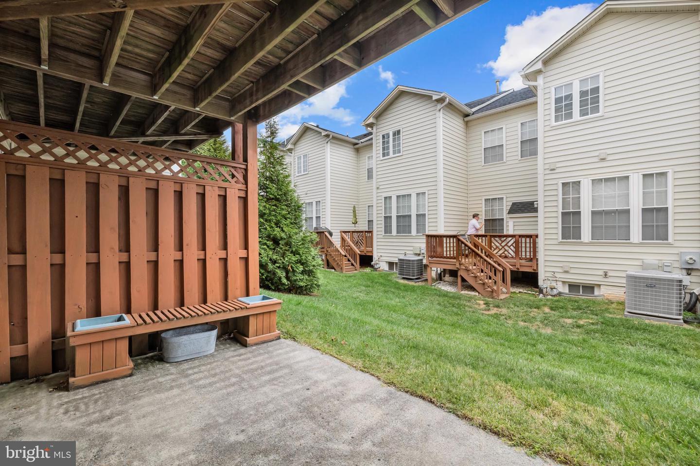 20366 CLOVER FIELD TER, STERLING, Virginia 20165, 4 Bedrooms Bedrooms, ,2 BathroomsBathrooms,Residential,For sale,20366 CLOVER FIELD TER,VALO2110134 MLS # VALO2110134