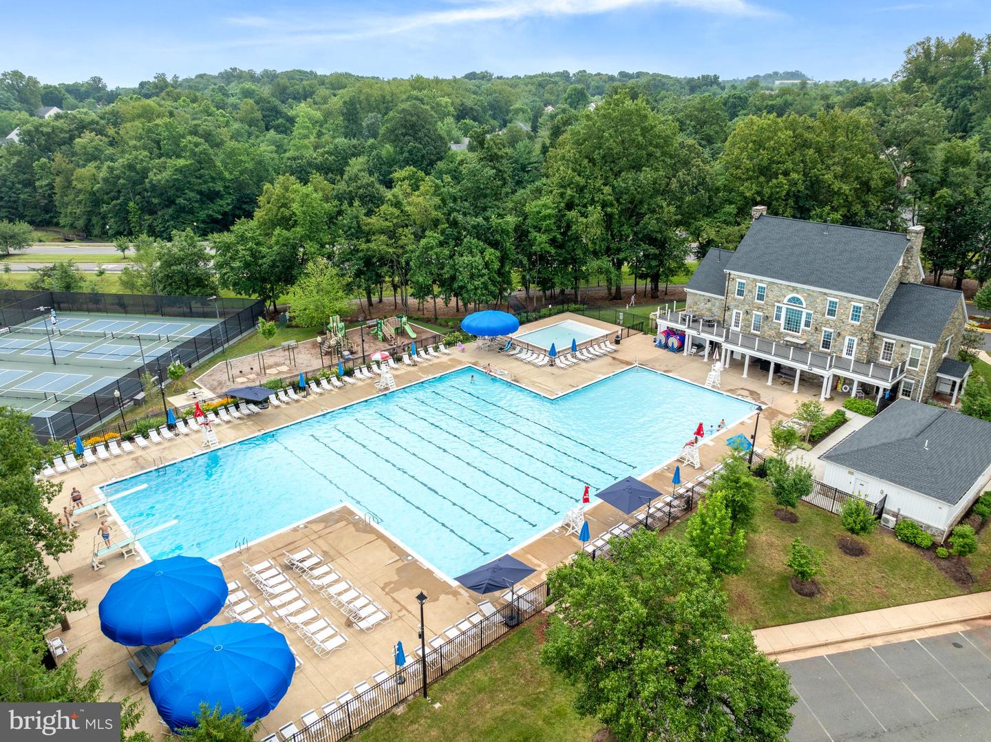 20366 CLOVER FIELD TER, STERLING, Virginia 20165, 4 Bedrooms Bedrooms, ,2 BathroomsBathrooms,Residential,For sale,20366 CLOVER FIELD TER,VALO2110134 MLS # VALO2110134