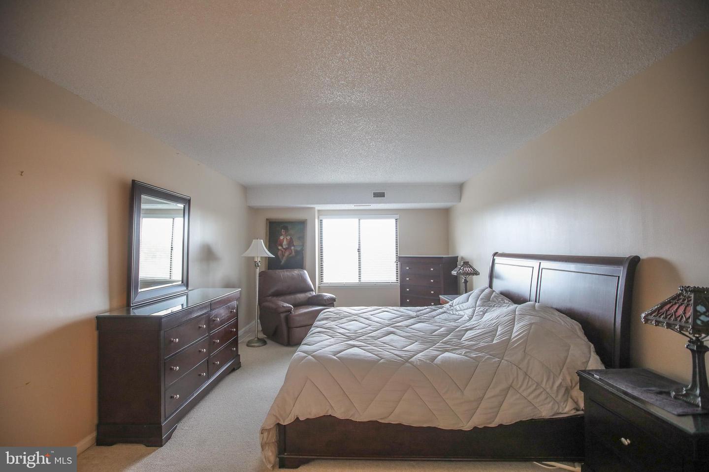 3800 POWELL LN #1121, FALLS CHURCH, Virginia 22041, 3 Bedrooms Bedrooms, ,2 BathroomsBathrooms,Residential,For sale,3800 POWELL LN #1121,VAFX2277086 MLS # VAFX2277086 3800 POWELL LN #1121, FALLS CHURCH, Virginia 22041, 3 Bedrooms Bedrooms, ,2 BathroomsBathrooms,Residential,For sale,3800 POWELL LN #1121,VAFX2277086 MLS # VAFX2277086