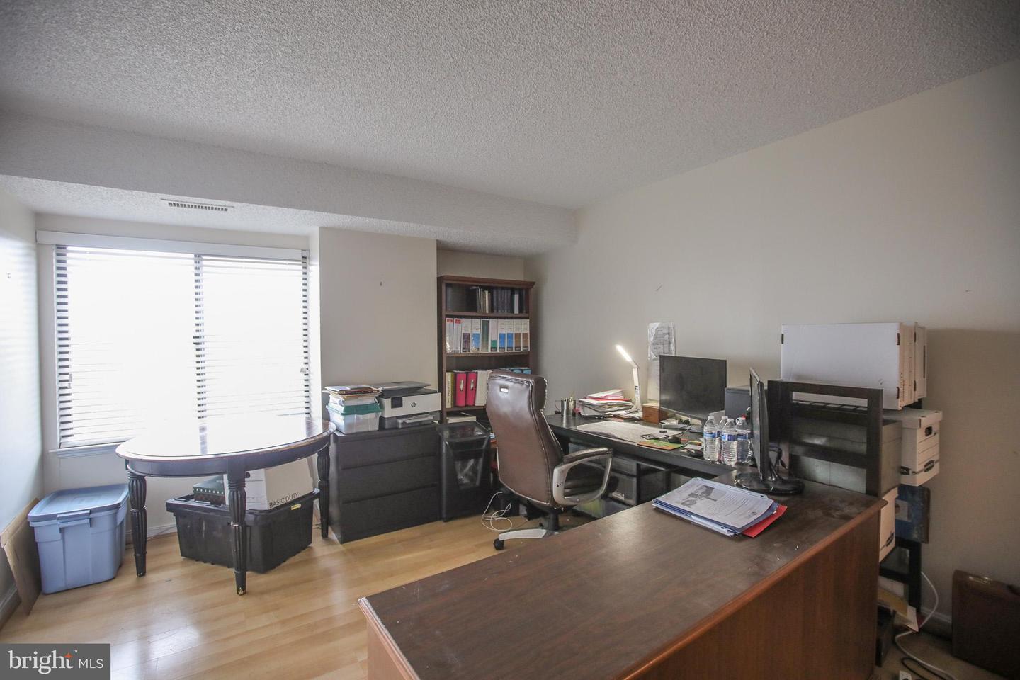 3800 POWELL LN #1121, FALLS CHURCH, Virginia 22041, 3 Bedrooms Bedrooms, ,2 BathroomsBathrooms,Residential,For sale,3800 POWELL LN #1121,VAFX2277086 MLS # VAFX2277086 3800 POWELL LN #1121, FALLS CHURCH, Virginia 22041, 3 Bedrooms Bedrooms, ,2 BathroomsBathrooms,Residential,For sale,3800 POWELL LN #1121,VAFX2277086 MLS # VAFX2277086