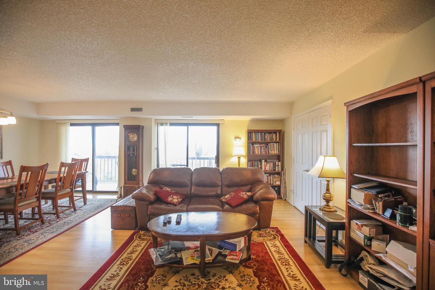 3800 POWELL LN #1121, FALLS CHURCH, Virginia 22041, 3 Bedrooms Bedrooms, ,2 BathroomsBathrooms,Residential,For sale,3800 POWELL LN #1121,VAFX2277086 MLS # VAFX2277086 3800 POWELL LN #1121, FALLS CHURCH, Virginia 22041, 3 Bedrooms Bedrooms, ,2 BathroomsBathrooms,Residential,For sale,3800 POWELL LN #1121,VAFX2277086 MLS # VAFX2277086