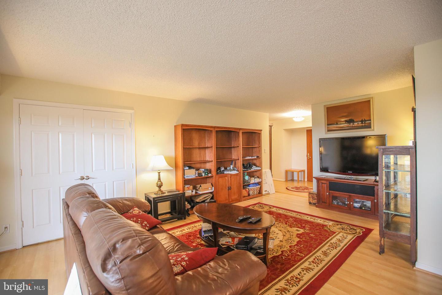 3800 POWELL LN #1121, FALLS CHURCH, Virginia 22041, 3 Bedrooms Bedrooms, ,2 BathroomsBathrooms,Residential,For sale,3800 POWELL LN #1121,VAFX2277086 MLS # VAFX2277086 3800 POWELL LN #1121, FALLS CHURCH, Virginia 22041, 3 Bedrooms Bedrooms, ,2 BathroomsBathrooms,Residential,For sale,3800 POWELL LN #1121,VAFX2277086 MLS # VAFX2277086