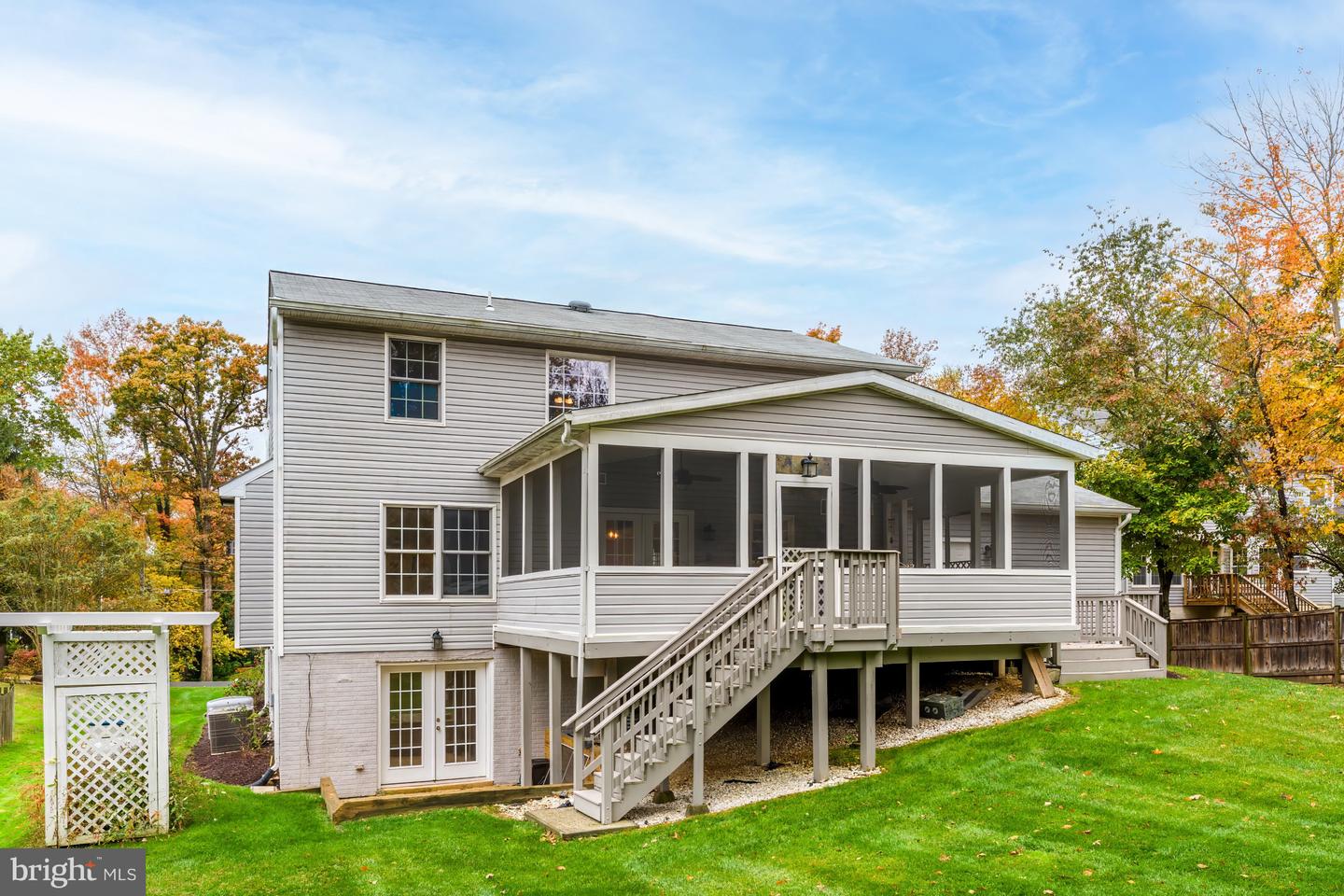 8926 JAMESON ST, LORTON, Virginia 22079, 4 Bedrooms Bedrooms, ,3 BathroomsBathrooms,Residential,For sale,8926 JAMESON ST,VAFX2277202 MLS # VAFX2277202