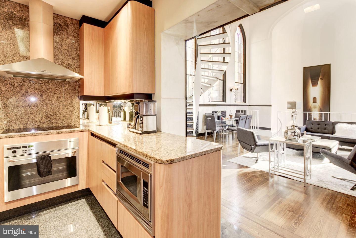 1715 15TH ST NW #5, WASHINGTON, District Of Columbia 20009, 2 Bedrooms Bedrooms, ,2 BathroomsBathrooms,Residential,For sale,1715 15TH ST NW #5,DCDC2229914 MLS # DCDC2229914