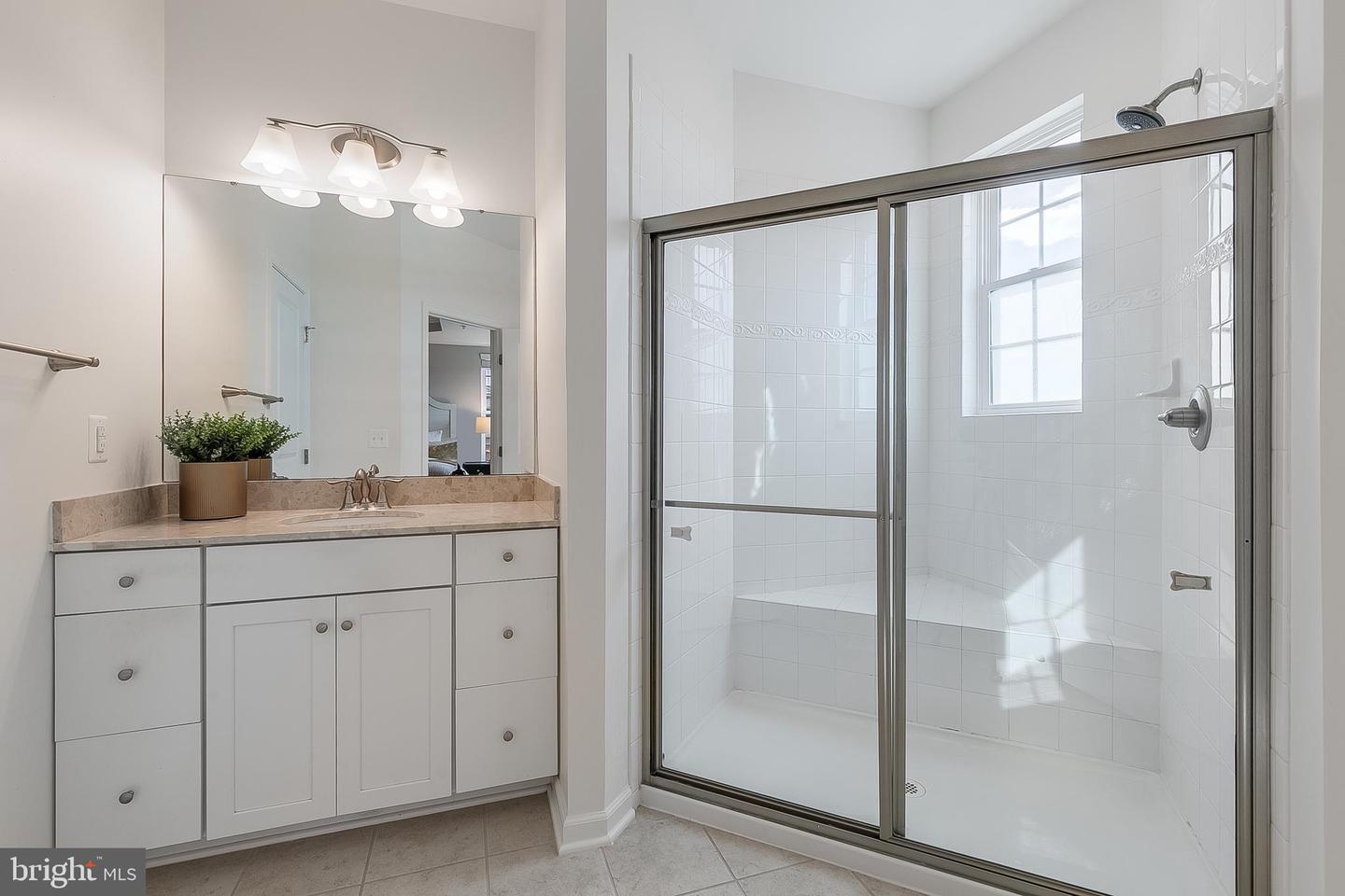 202 MURDOCH SQ SE, LEESBURG, Virginia 20175, 3 Bedrooms Bedrooms, 6 Rooms Rooms,2 BathroomsBathrooms,Residential,For sale,202 MURDOCH SQ SE,VALO2110384 MLS # VALO2110384 202 MURDOCH SQ SE, LEESBURG, Virginia 20175, 3 Bedrooms Bedrooms, 6 Rooms Rooms,2 BathroomsBathrooms,Residential,For sale,202 MURDOCH SQ SE,VALO2110384 MLS # VALO2110384