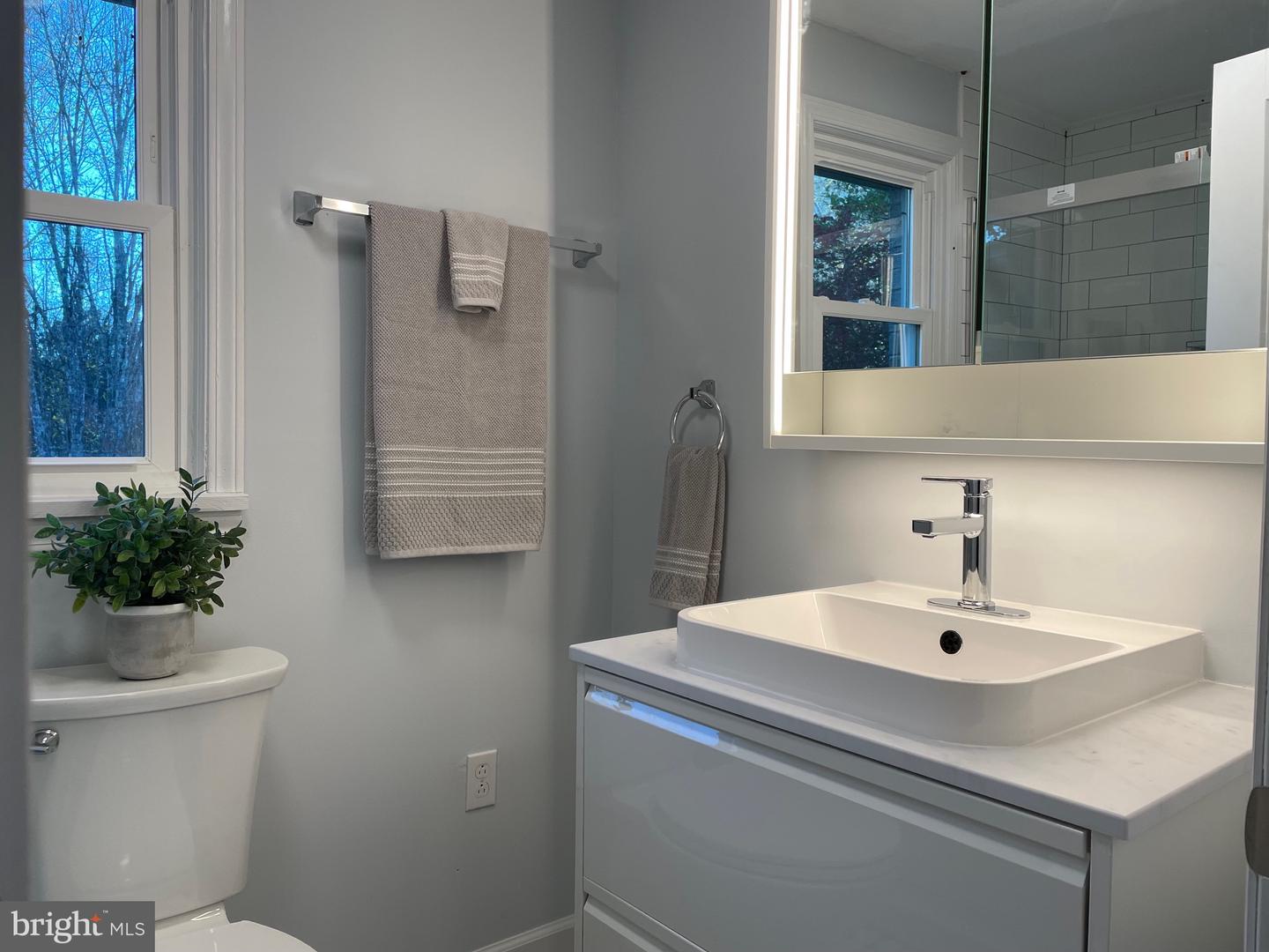 240 WHORTON HOLLOW RD, CASTLETON, Virginia 22716, 3 Bedrooms Bedrooms, ,2 BathroomsBathrooms,Residential,For sale,240 WHORTON HOLLOW RD,VARP2002372 MLS # VARP2002372