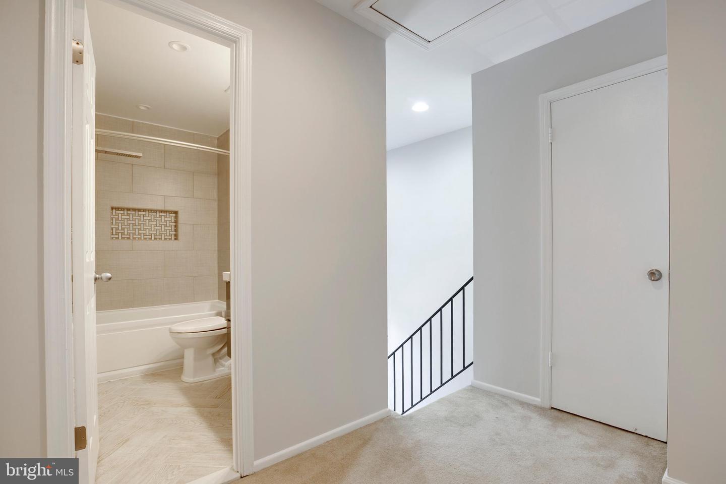 9513 BURDETT RD, BURKE, Virginia 22015, 3 Bedrooms Bedrooms, ,2 BathroomsBathrooms,Residential,For sale,9513 BURDETT RD,VAFX2277380 MLS # VAFX2277380 9513 BURDETT RD, BURKE, Virginia 22015, 3 Bedrooms Bedrooms, ,2 BathroomsBathrooms,Residential,For sale,9513 BURDETT RD,VAFX2277380 MLS # VAFX2277380