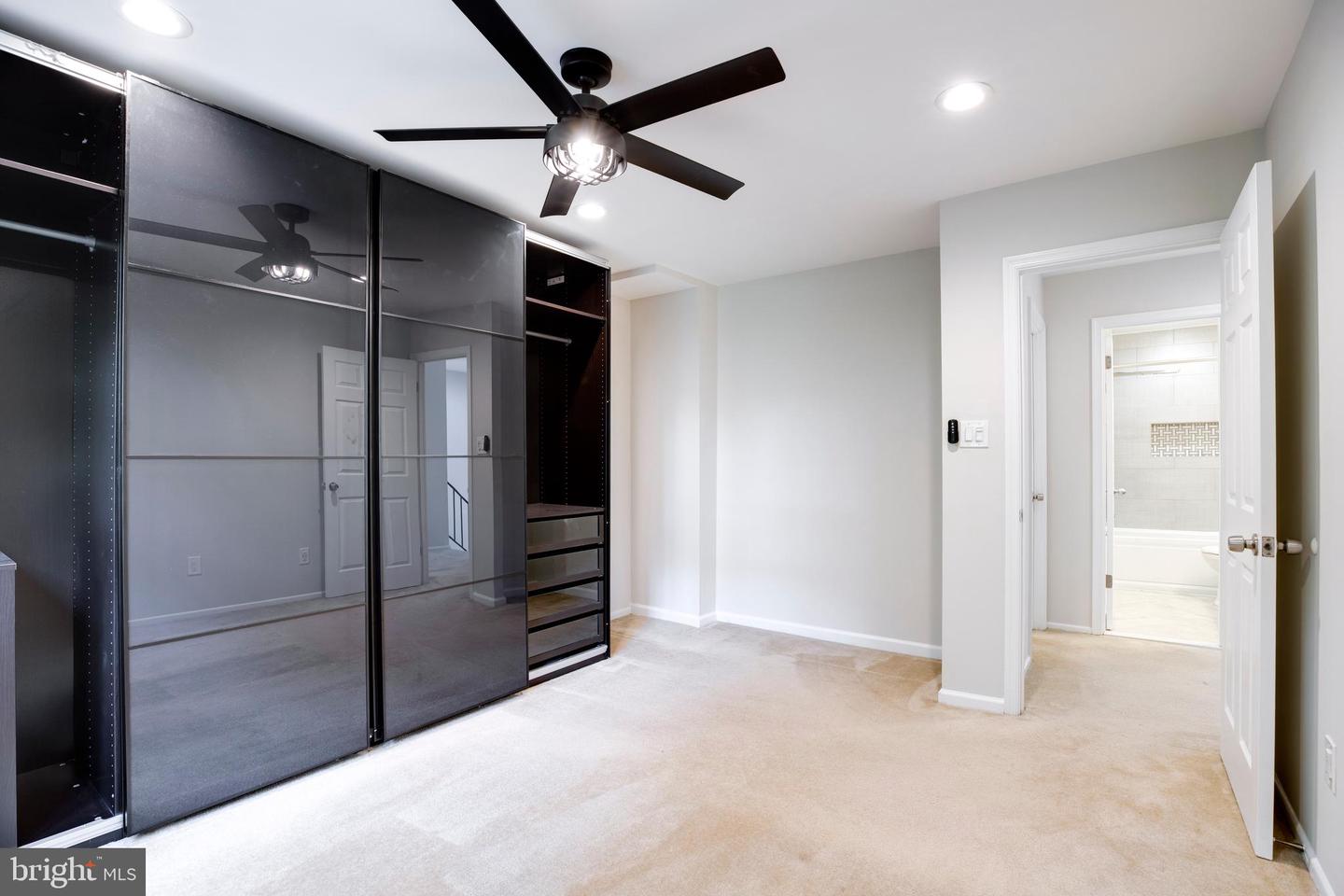 9513 BURDETT RD, BURKE, Virginia 22015, 3 Bedrooms Bedrooms, ,2 BathroomsBathrooms,Residential,For sale,9513 BURDETT RD,VAFX2277380 MLS # VAFX2277380 9513 BURDETT RD, BURKE, Virginia 22015, 3 Bedrooms Bedrooms, ,2 BathroomsBathrooms,Residential,For sale,9513 BURDETT RD,VAFX2277380 MLS # VAFX2277380