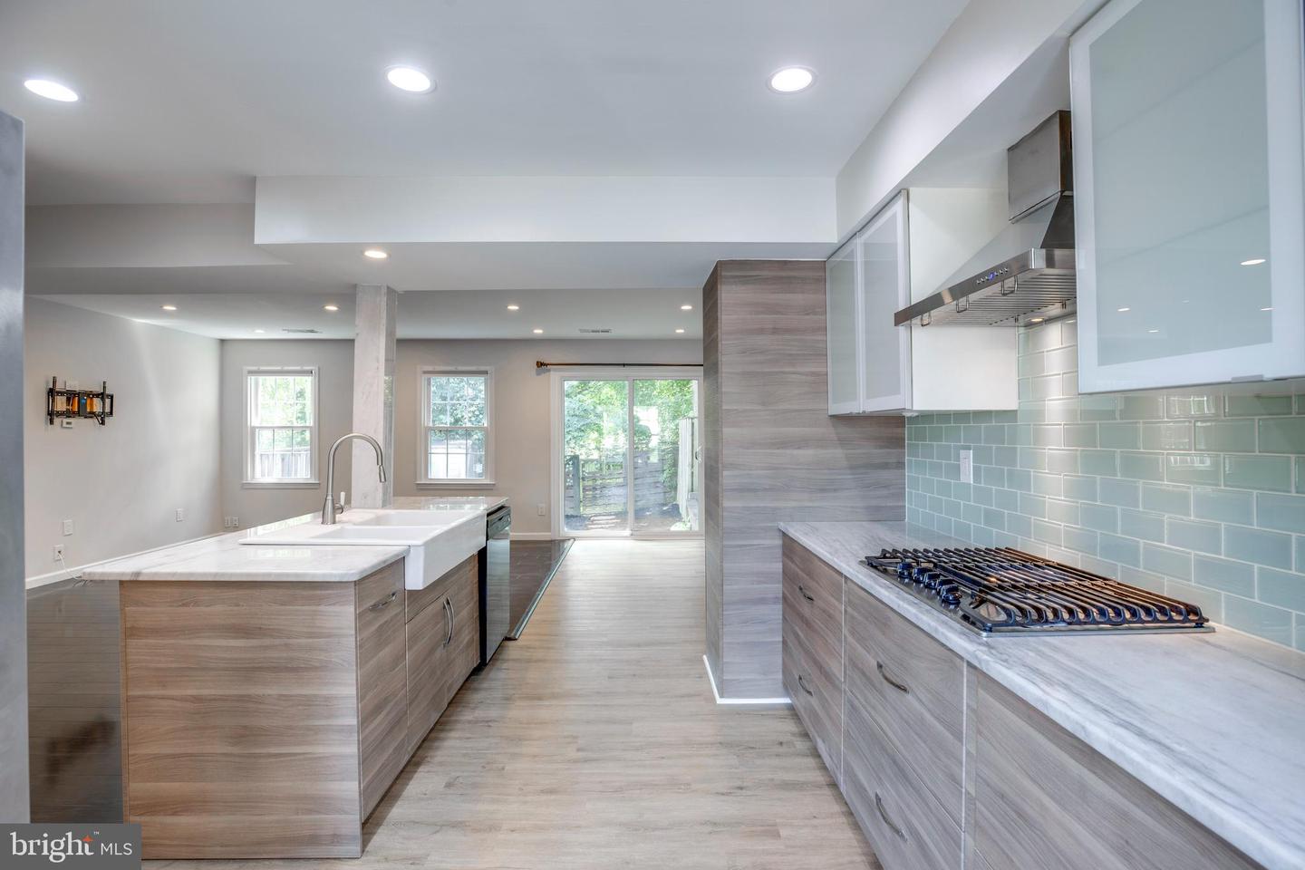 9513 BURDETT RD, BURKE, Virginia 22015, 3 Bedrooms Bedrooms, ,2 BathroomsBathrooms,Residential,For sale,9513 BURDETT RD,VAFX2277380 MLS # VAFX2277380 9513 BURDETT RD, BURKE, Virginia 22015, 3 Bedrooms Bedrooms, ,2 BathroomsBathrooms,Residential,For sale,9513 BURDETT RD,VAFX2277380 MLS # VAFX2277380