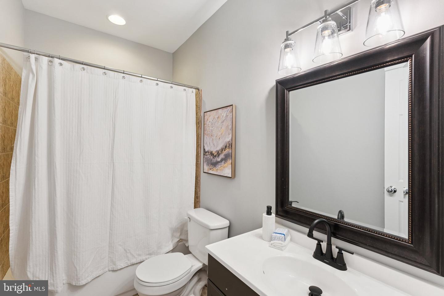 7351 NICOLE MARIE CT, MCLEAN, Virginia 22101, 6 Bedrooms Bedrooms, 11 Rooms Rooms,5 BathroomsBathrooms,Residential,For sale,7351 NICOLE MARIE CT,VAFX2277386 MLS # VAFX2277386 7351 NICOLE MARIE CT, MCLEAN, Virginia 22101, 6 Bedrooms Bedrooms, 11 Rooms Rooms,5 BathroomsBathrooms,Residential,For sale,7351 NICOLE MARIE CT,VAFX2277386 MLS # VAFX2277386