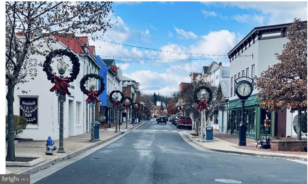 14 PIPPIN CT, LINDEN, Virginia 22642, 4 Bedrooms Bedrooms, ,3 BathroomsBathrooms,Residential,For sale,14 PIPPIN CT,VAWR2012702 MLS # VAWR2012702