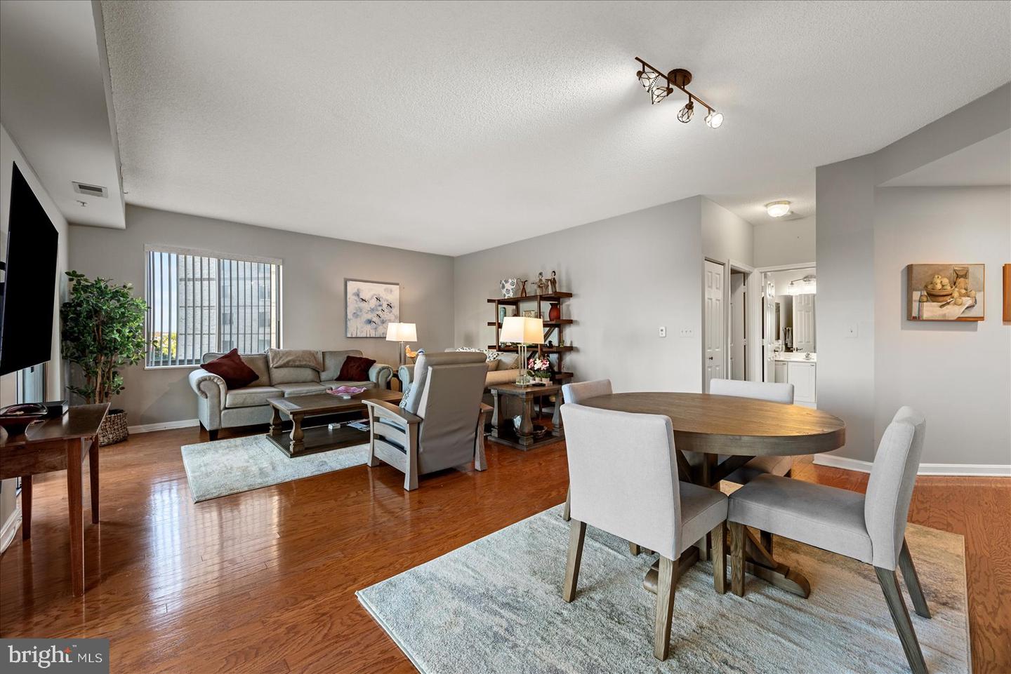 19375 CYPRESS RIDGE TER #207, LEESBURG, Virginia 20176, 2 Bedrooms Bedrooms, ,2 BathroomsBathrooms,Residential,For sale,19375 CYPRESS RIDGE TER #207,VALO2110406 MLS # VALO2110406 19375 CYPRESS RIDGE TER #207, LEESBURG, Virginia 20176, 2 Bedrooms Bedrooms, ,2 BathroomsBathrooms,Residential,For sale,19375 CYPRESS RIDGE TER #207,VALO2110406 MLS # VALO2110406