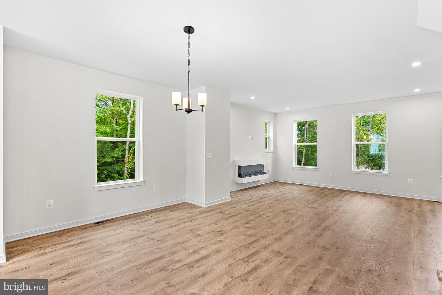 17932 ALICIA AVE, DUMFRIES, Virginia 22026, 4 Bedrooms Bedrooms, ,3 BathroomsBathrooms,Residential,For sale,17932 ALICIA AVE,VAPW2107172 MLS # VAPW2107172 17932 ALICIA AVE, DUMFRIES, Virginia 22026, 4 Bedrooms Bedrooms, ,3 BathroomsBathrooms,Residential,For sale,17932 ALICIA AVE,VAPW2107172 MLS # VAPW2107172