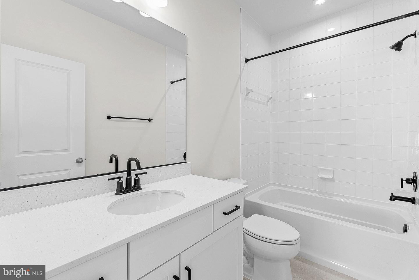 17932 ALICIA AVE, DUMFRIES, Virginia 22026, 4 Bedrooms Bedrooms, ,3 BathroomsBathrooms,Residential,For sale,17932 ALICIA AVE,VAPW2107172 MLS # VAPW2107172 17932 ALICIA AVE, DUMFRIES, Virginia 22026, 4 Bedrooms Bedrooms, ,3 BathroomsBathrooms,Residential,For sale,17932 ALICIA AVE,VAPW2107172 MLS # VAPW2107172