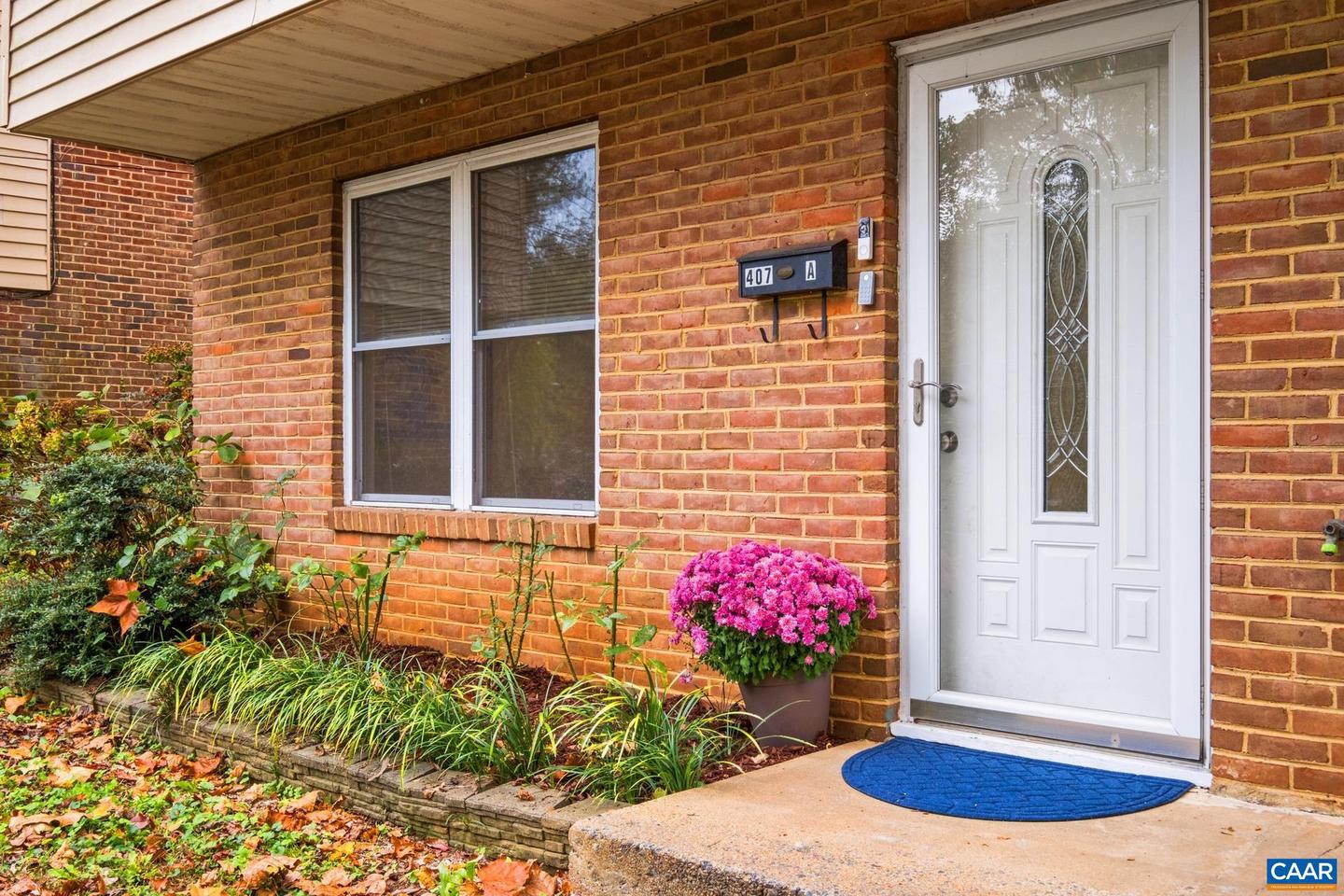 407 VALLEY ROAD EXT #A, CHARLOTTESVILLE, Virginia 22903, 3 Bedrooms Bedrooms, ,1 BathroomBathrooms,Residential,For sale,407 VALLEY ROAD EXT #A,670665 MLS # 670665 407 VALLEY ROAD EXT #A, CHARLOTTESVILLE, Virginia 22903, 3 Bedrooms Bedrooms, ,1 BathroomBathrooms,Residential,For sale,407 VALLEY ROAD EXT #A,670665 MLS # 670665