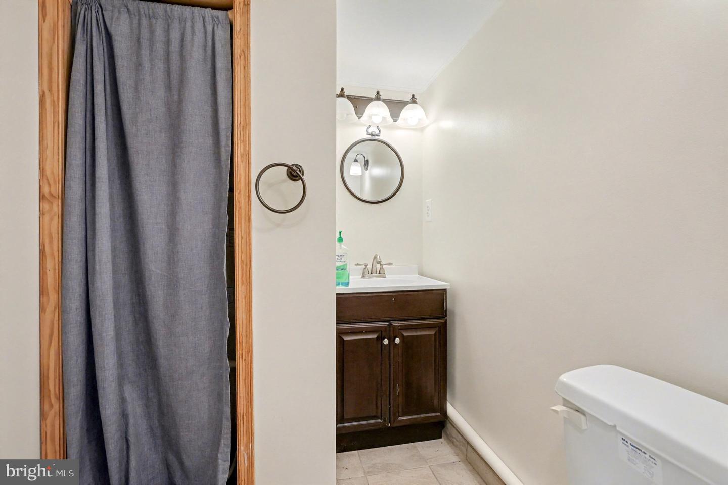 289 LOCUST DR, STRASBURG, Virginia 22657, 4 Bedrooms Bedrooms, 7 Rooms Rooms,2 BathroomsBathrooms,Residential,For sale,289 LOCUST DR,VASH2012914 MLS # VASH2012914 289 LOCUST DR, STRASBURG, Virginia 22657, 4 Bedrooms Bedrooms, 7 Rooms Rooms,2 BathroomsBathrooms,Residential,For sale,289 LOCUST DR,VASH2012914 MLS # VASH2012914