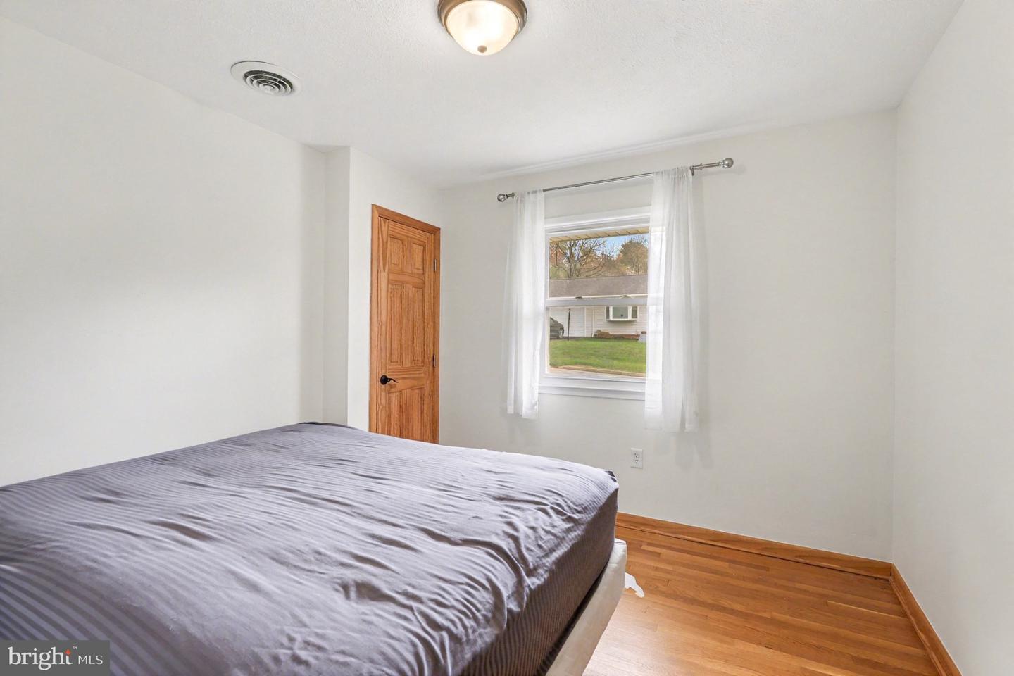 289 LOCUST DR, STRASBURG, Virginia 22657, 4 Bedrooms Bedrooms, 7 Rooms Rooms,2 BathroomsBathrooms,Residential,For sale,289 LOCUST DR,VASH2012914 MLS # VASH2012914 289 LOCUST DR, STRASBURG, Virginia 22657, 4 Bedrooms Bedrooms, 7 Rooms Rooms,2 BathroomsBathrooms,Residential,For sale,289 LOCUST DR,VASH2012914 MLS # VASH2012914