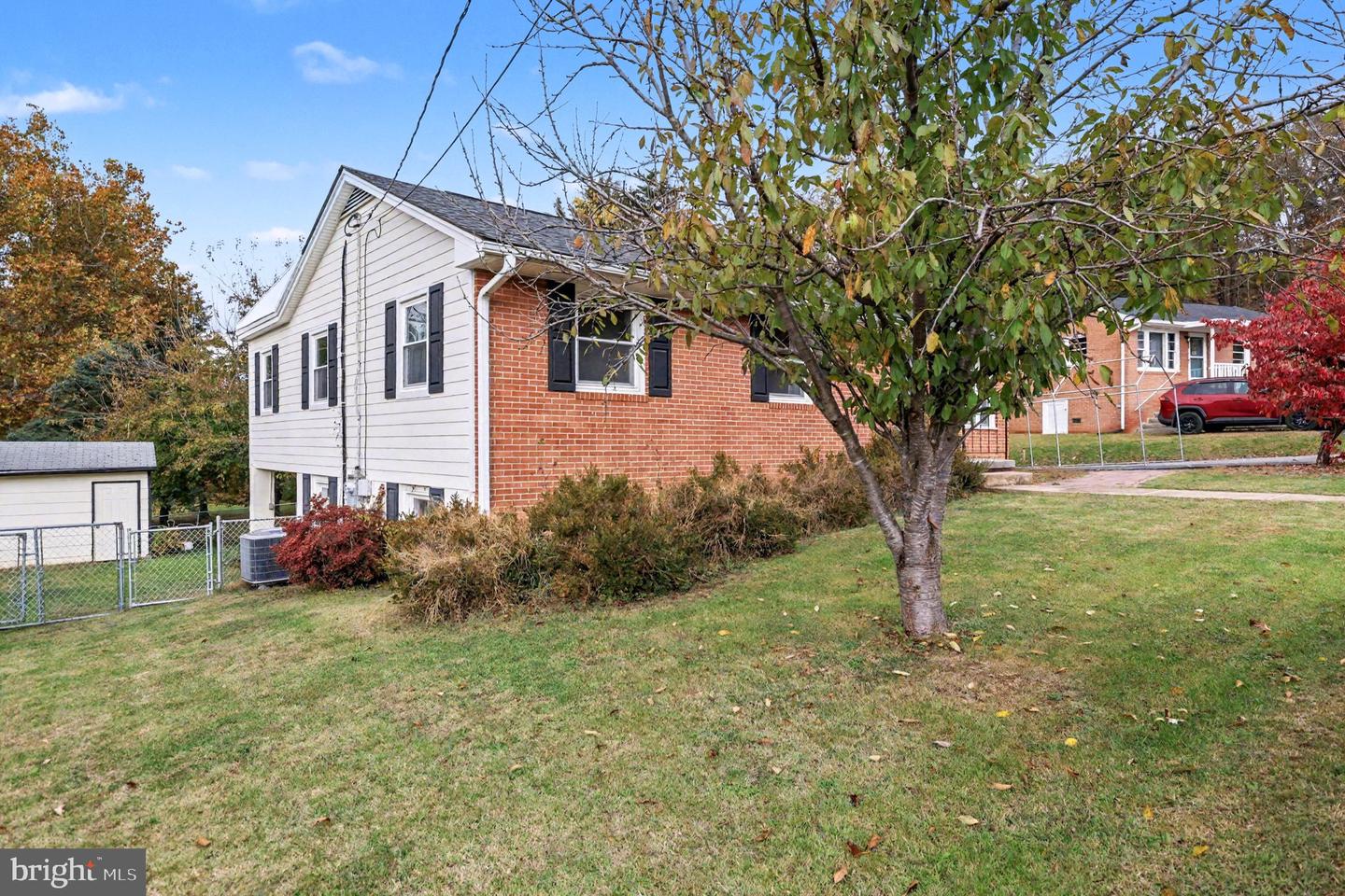 289 LOCUST DR, STRASBURG, Virginia 22657, 4 Bedrooms Bedrooms, 7 Rooms Rooms,2 BathroomsBathrooms,Residential,For sale,289 LOCUST DR,VASH2012914 MLS # VASH2012914 289 LOCUST DR, STRASBURG, Virginia 22657, 4 Bedrooms Bedrooms, 7 Rooms Rooms,2 BathroomsBathrooms,Residential,For sale,289 LOCUST DR,VASH2012914 MLS # VASH2012914