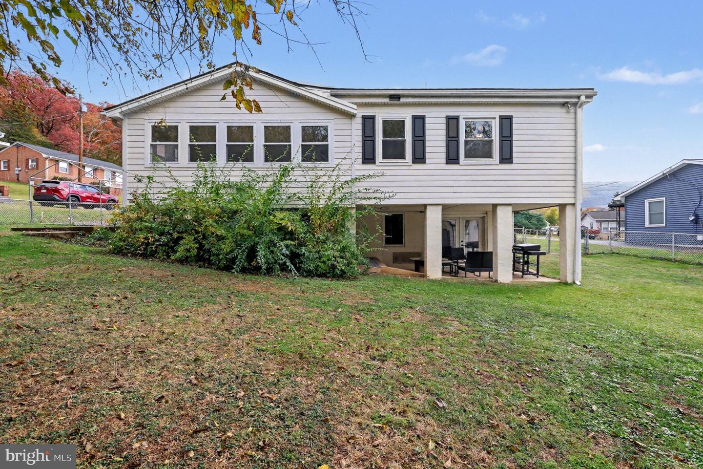 289 LOCUST DR, STRASBURG, Virginia 22657, 4 Bedrooms Bedrooms, 7 Rooms Rooms,2 BathroomsBathrooms,Residential,For sale,289 LOCUST DR,VASH2012914 MLS # VASH2012914 289 LOCUST DR, STRASBURG, Virginia 22657, 4 Bedrooms Bedrooms, 7 Rooms Rooms,2 BathroomsBathrooms,Residential,For sale,289 LOCUST DR,VASH2012914 MLS # VASH2012914