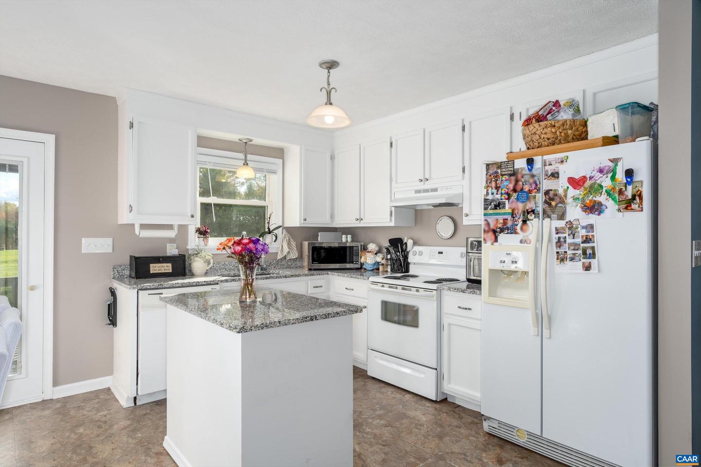 568 BRANCH RD, SCOTTSVILLE, Virginia 24590, 3 Bedrooms Bedrooms, ,2 BathroomsBathrooms,Residential,For sale,568 BRANCH RD,670620 MLS # 670620