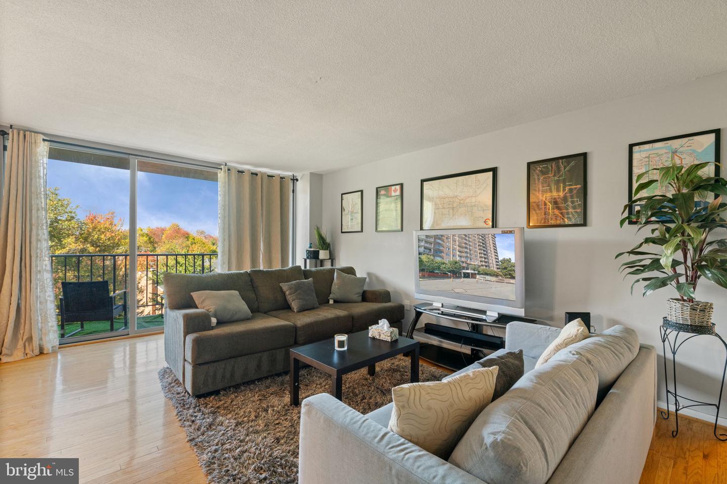 2059 HUNTINGTON AVE #614, ALEXANDRIA, Virginia 22303, 2 Bedrooms Bedrooms, ,2 BathroomsBathrooms,Residential,For sale,2059 HUNTINGTON AVE #614,VAFX2277286 MLS # VAFX2277286