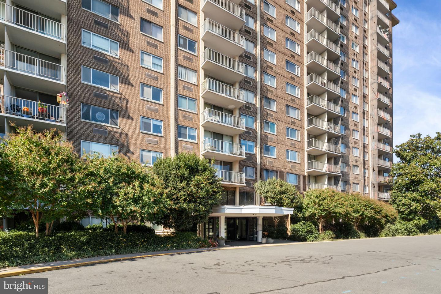 2059 HUNTINGTON AVE #614, ALEXANDRIA, Virginia 22303, 2 Bedrooms Bedrooms, ,2 BathroomsBathrooms,Residential,For sale,2059 HUNTINGTON AVE #614,VAFX2277286 MLS # VAFX2277286