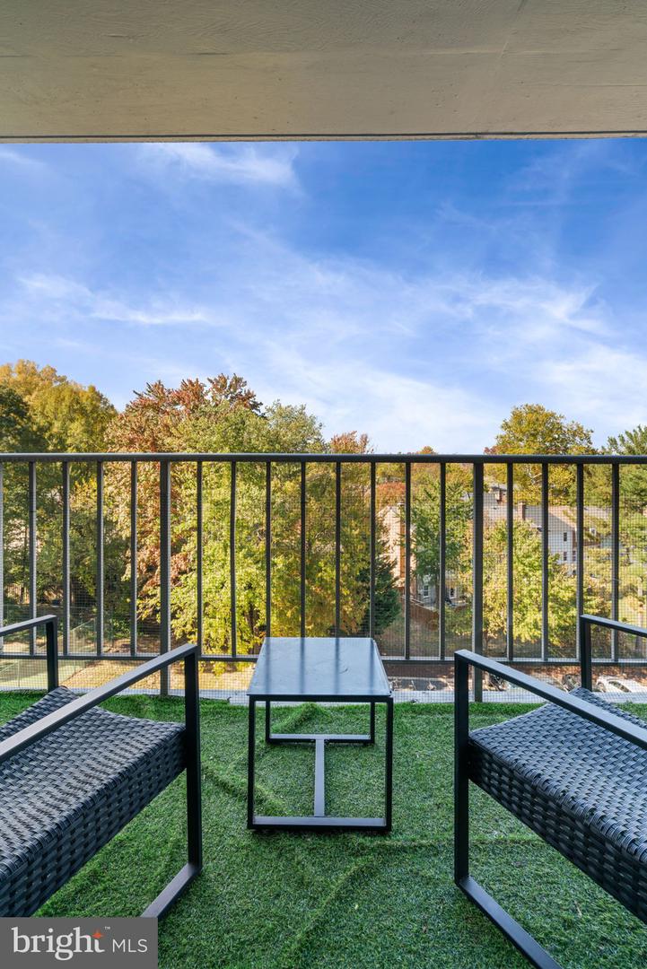 2059 HUNTINGTON AVE #614, ALEXANDRIA, Virginia 22303, 2 Bedrooms Bedrooms, ,2 BathroomsBathrooms,Residential,For sale,2059 HUNTINGTON AVE #614,VAFX2277286 MLS # VAFX2277286