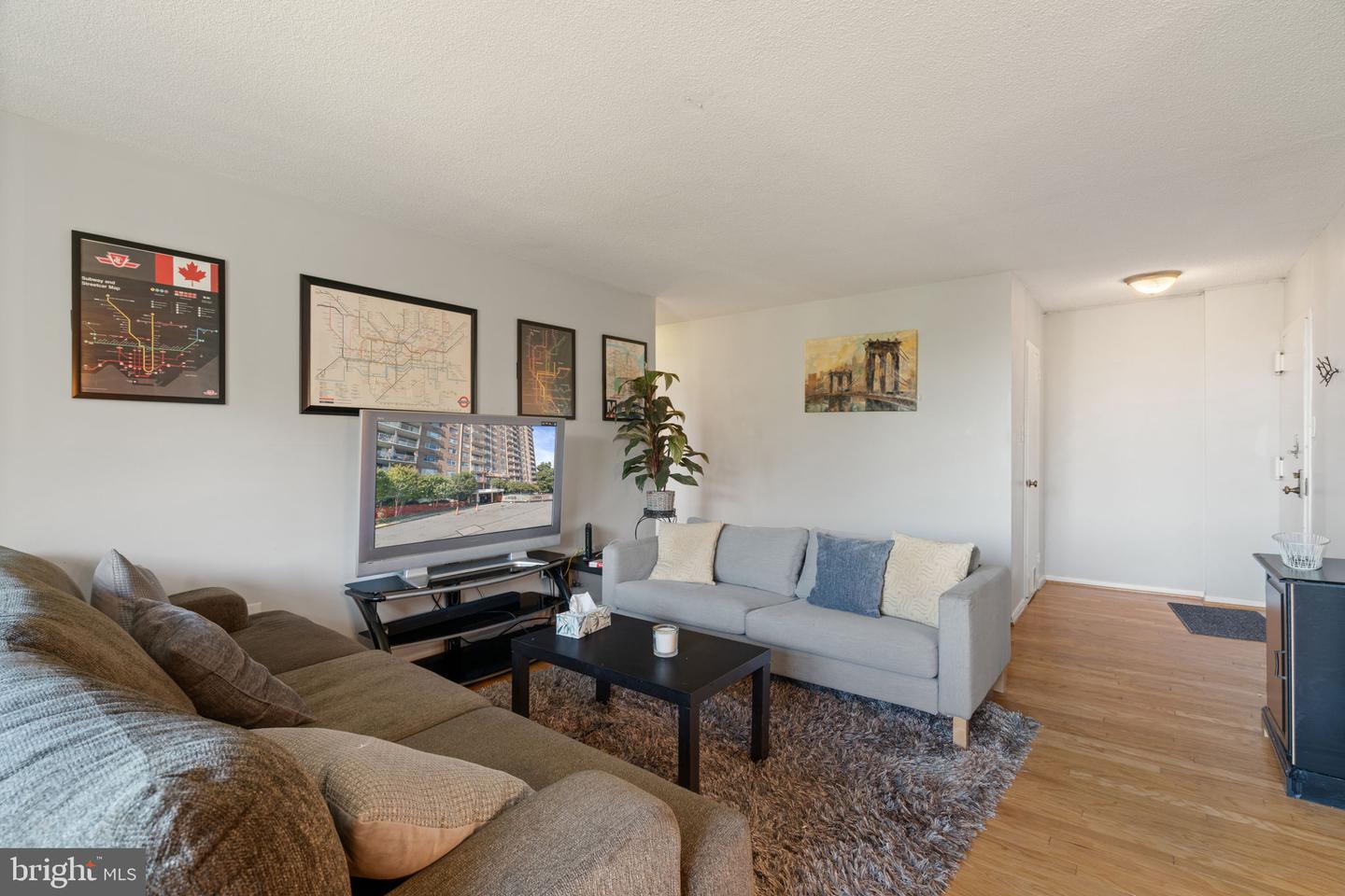 2059 HUNTINGTON AVE #614, ALEXANDRIA, Virginia 22303, 2 Bedrooms Bedrooms, ,2 BathroomsBathrooms,Residential,For sale,2059 HUNTINGTON AVE #614,VAFX2277286 MLS # VAFX2277286