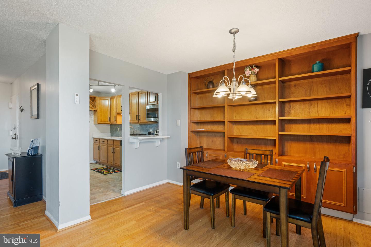 2059 HUNTINGTON AVE #614, ALEXANDRIA, Virginia 22303, 2 Bedrooms Bedrooms, ,2 BathroomsBathrooms,Residential,For sale,2059 HUNTINGTON AVE #614,VAFX2277286 MLS # VAFX2277286