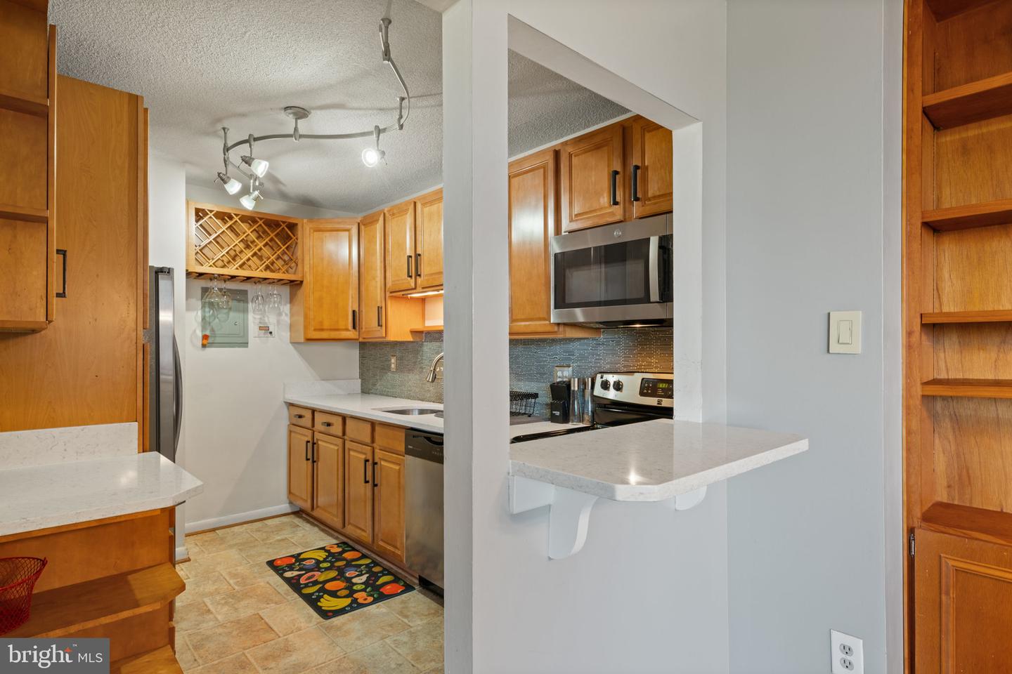 2059 HUNTINGTON AVE #614, ALEXANDRIA, Virginia 22303, 2 Bedrooms Bedrooms, ,2 BathroomsBathrooms,Residential,For sale,2059 HUNTINGTON AVE #614,VAFX2277286 MLS # VAFX2277286