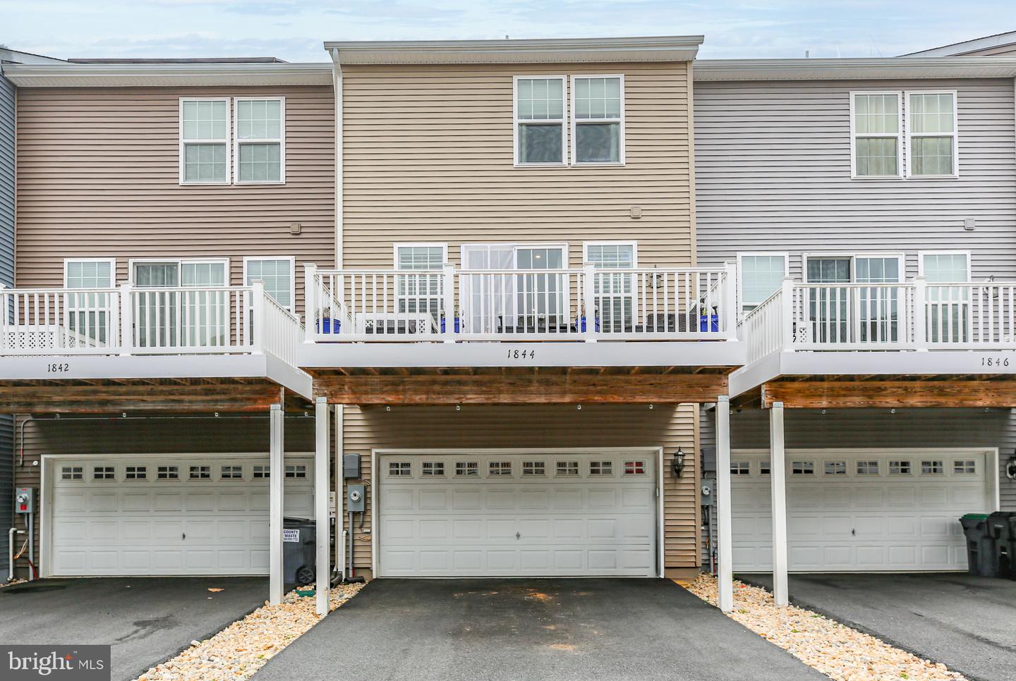 1844 BRISCOE LN, FREDERICKSBURG, Virginia 22401, 3 Bedrooms Bedrooms, ,3 BathroomsBathrooms,Residential,For sale,1844 BRISCOE LN,VAFB2009224 MLS # VAFB2009224 1844 BRISCOE LN, FREDERICKSBURG, Virginia 22401, 3 Bedrooms Bedrooms, ,3 BathroomsBathrooms,Residential,For sale,1844 BRISCOE LN,VAFB2009224 MLS # VAFB2009224