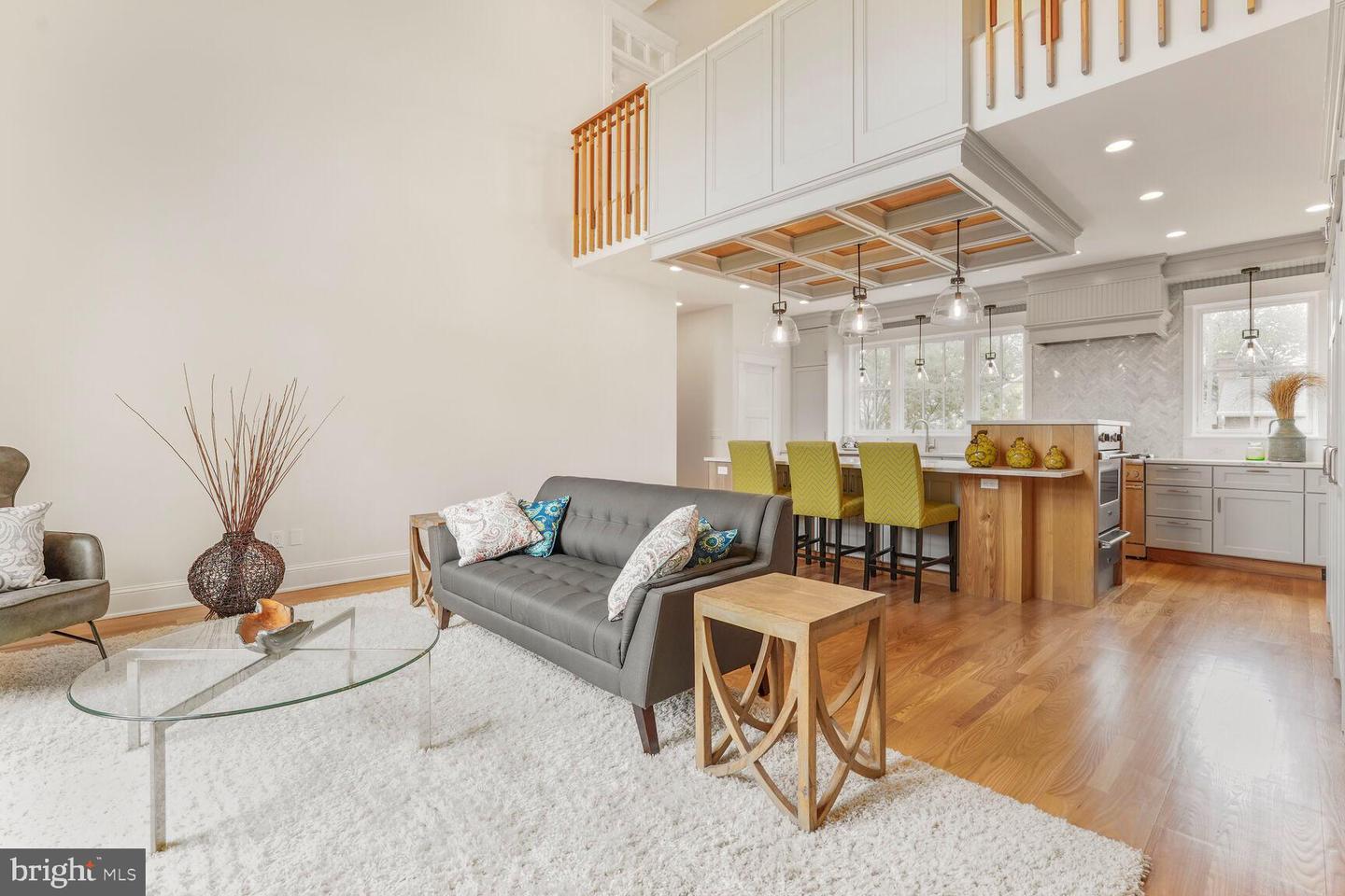 605 HILLTOP TER, ALEXANDRIA, Virginia 22301, 6 Bedrooms Bedrooms, ,5 BathroomsBathrooms,Residential,For sale,605 HILLTOP TER,VAAX2045750 MLS # VAAX2045750