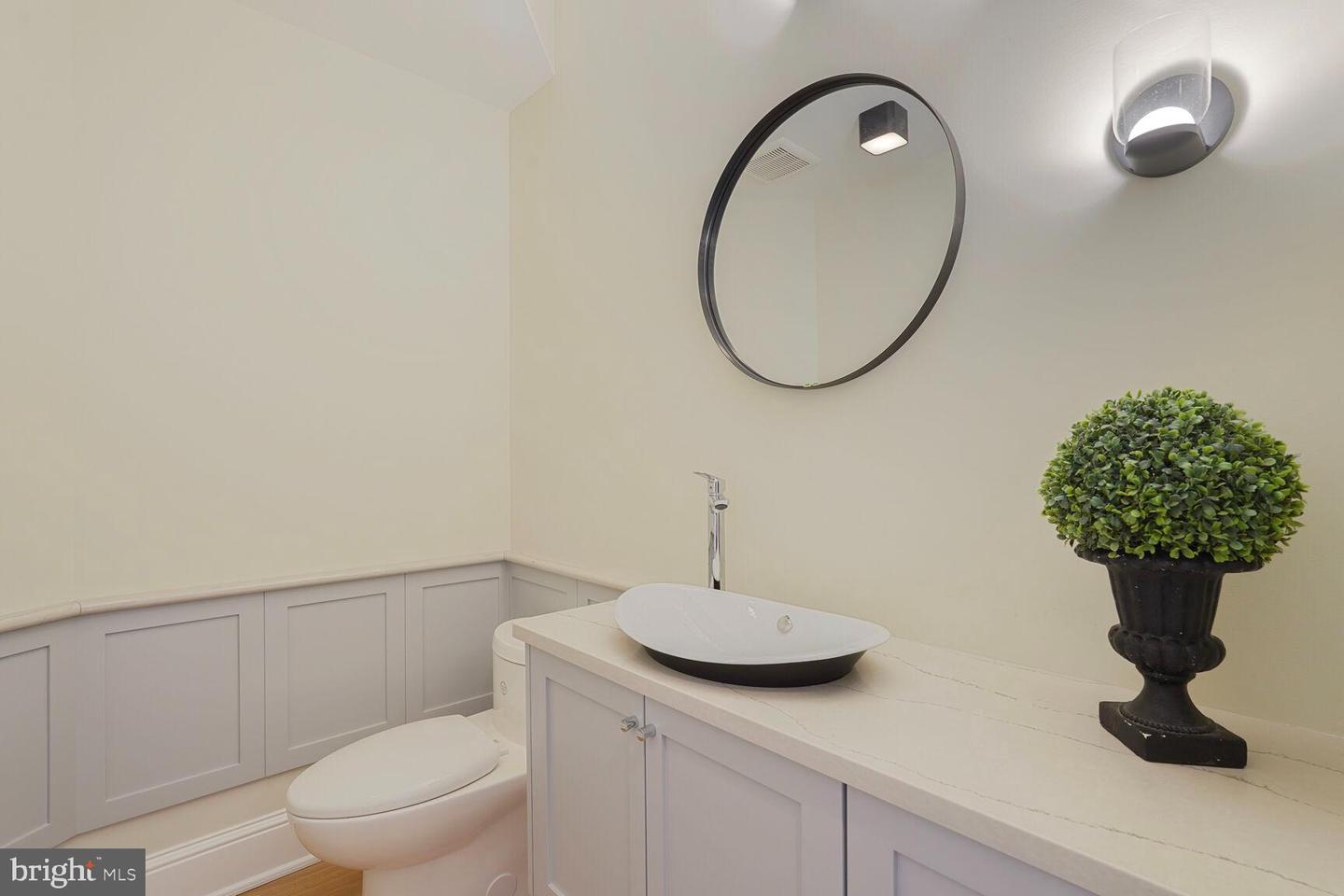 605 HILLTOP TER, ALEXANDRIA, Virginia 22301, 6 Bedrooms Bedrooms, ,5 BathroomsBathrooms,Residential,For sale,605 HILLTOP TER,VAAX2045750 MLS # VAAX2045750