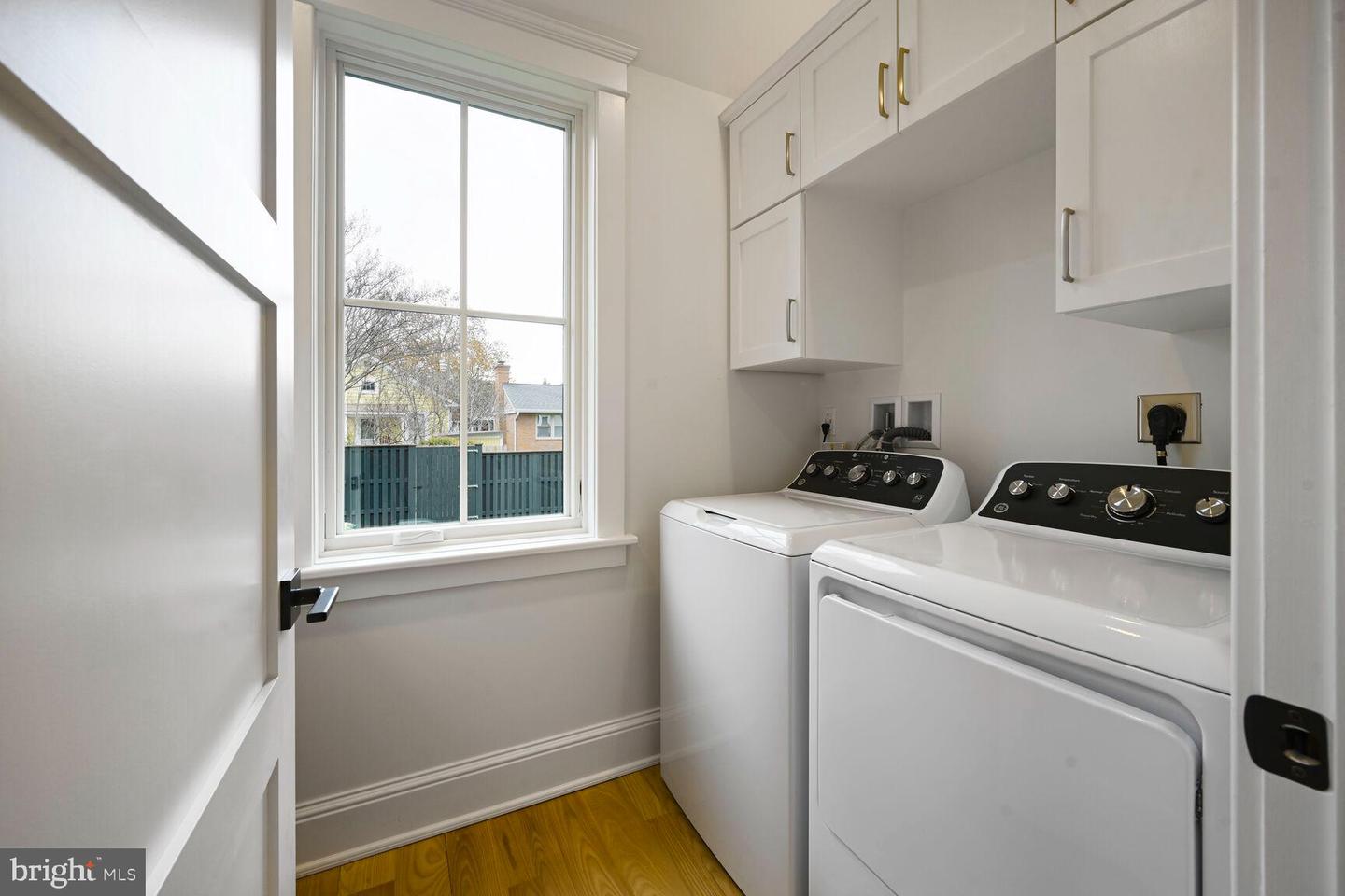 605 HILLTOP TER, ALEXANDRIA, Virginia 22301, 6 Bedrooms Bedrooms, ,5 BathroomsBathrooms,Residential,For sale,605 HILLTOP TER,VAAX2045750 MLS # VAAX2045750