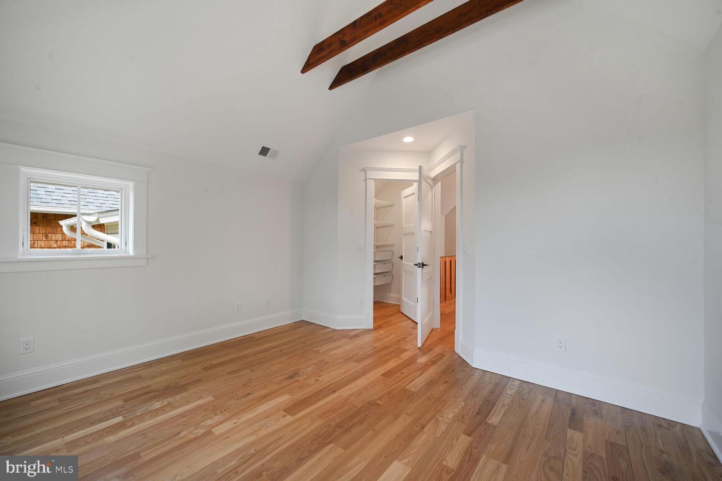 605 HILLTOP TER, ALEXANDRIA, Virginia 22301, 6 Bedrooms Bedrooms, ,5 BathroomsBathrooms,Residential,For sale,605 HILLTOP TER,VAAX2045750 MLS # VAAX2045750