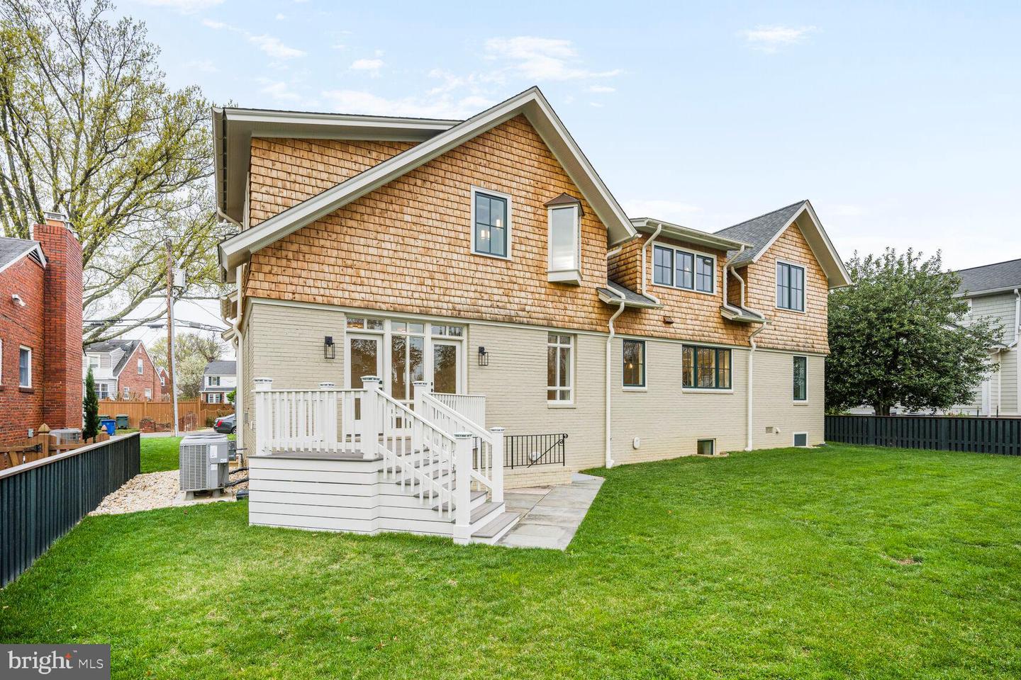 605 HILLTOP TER, ALEXANDRIA, Virginia 22301, 6 Bedrooms Bedrooms, ,5 BathroomsBathrooms,Residential,For sale,605 HILLTOP TER,VAAX2045750 MLS # VAAX2045750