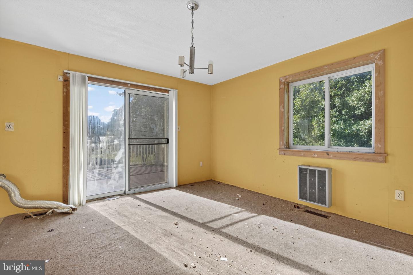 5312 WASHWRIGHT RD, HUME, Virginia 22639, 7 Bedrooms Bedrooms, ,3 BathroomsBathrooms,Residential,For sale,5312 WASHWRIGHT RD,VAFQ2018184 MLS # VAFQ2018184 5312 WASHWRIGHT RD, HUME, Virginia 22639, 7 Bedrooms Bedrooms, ,3 BathroomsBathrooms,Residential,For sale,5312 WASHWRIGHT RD,VAFQ2018184 MLS # VAFQ2018184