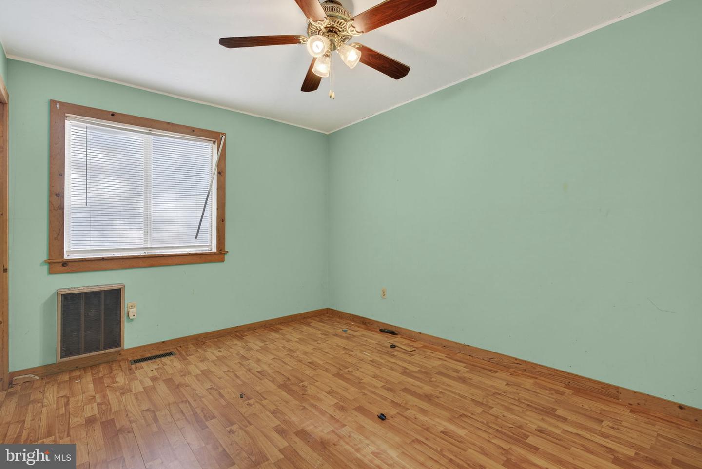 5312 WASHWRIGHT RD, HUME, Virginia 22639, 7 Bedrooms Bedrooms, ,3 BathroomsBathrooms,Residential,For sale,5312 WASHWRIGHT RD,VAFQ2018184 MLS # VAFQ2018184 5312 WASHWRIGHT RD, HUME, Virginia 22639, 7 Bedrooms Bedrooms, ,3 BathroomsBathrooms,Residential,For sale,5312 WASHWRIGHT RD,VAFQ2018184 MLS # VAFQ2018184