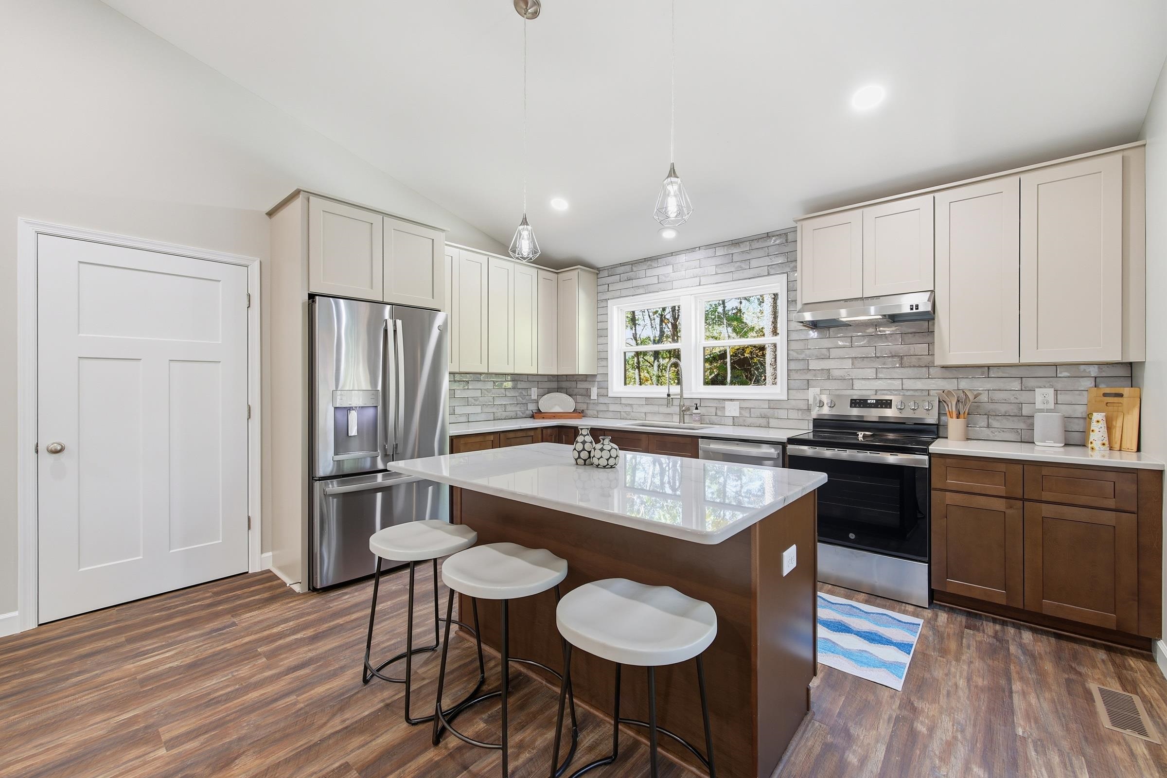 395 DELORIS RD, BASYE, Virginia 22810, 2 Bedrooms Bedrooms, ,2 BathroomsBathrooms,Residential,395 DELORIS RD,670670 MLS # 670670