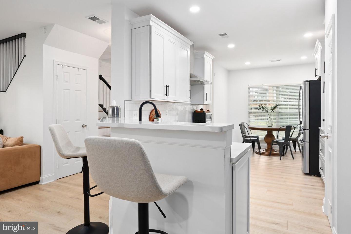 14415 GLENCREST CIR #112, CENTREVILLE, Virginia 20120, 3 Bedrooms Bedrooms, ,2 BathroomsBathrooms,Residential,For sale,14415 GLENCREST CIR #112,VAFX2272722 MLS # VAFX2272722 14415 GLENCREST CIR #112, CENTREVILLE, Virginia 20120, 3 Bedrooms Bedrooms, ,2 BathroomsBathrooms,Residential,For sale,14415 GLENCREST CIR #112,VAFX2272722 MLS # VAFX2272722