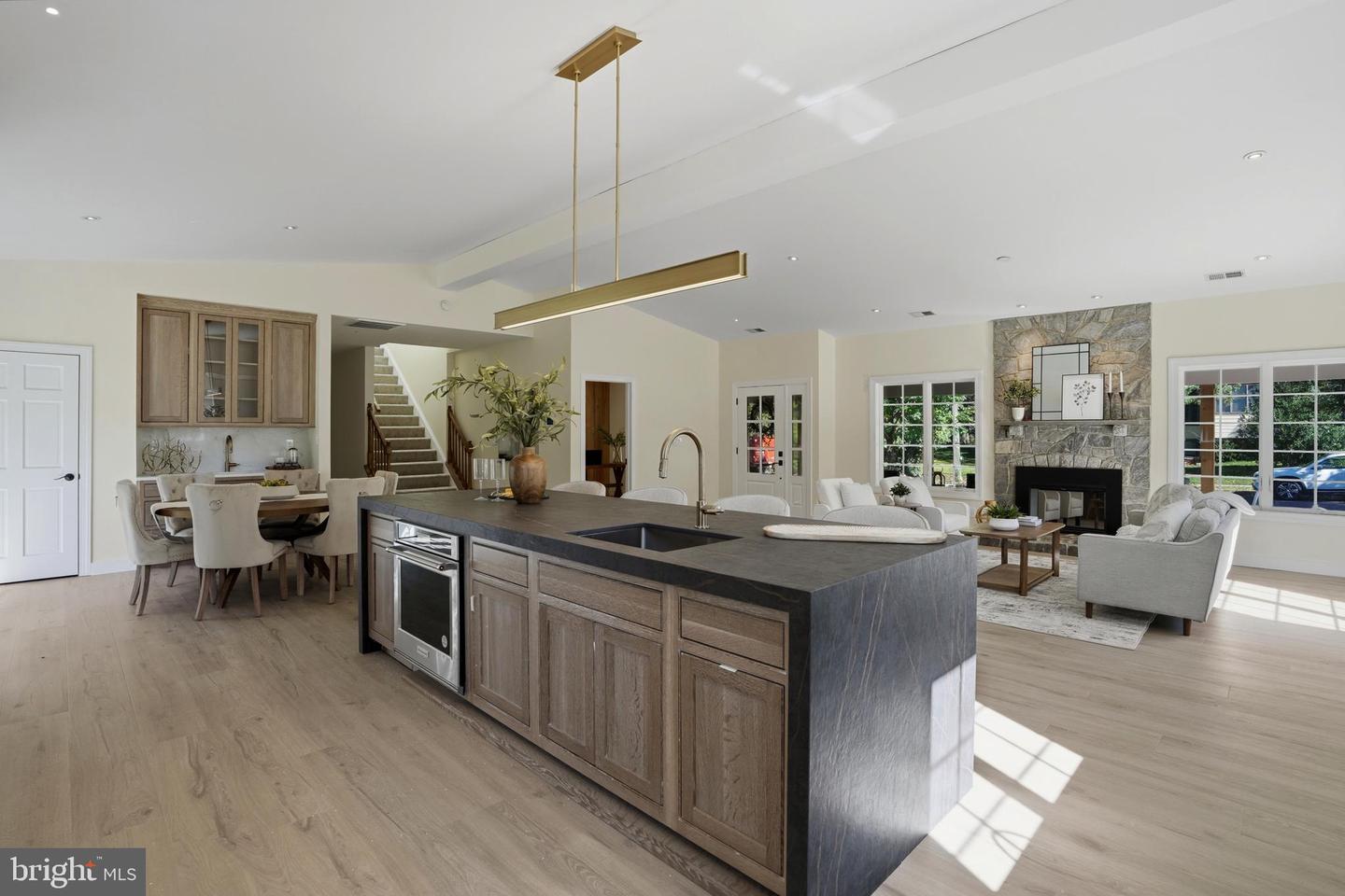 300 LEWIS ST NW, VIENNA, Virginia 22180, 5 Bedrooms Bedrooms, ,3 BathroomsBathrooms,Residential,For sale,300 LEWIS ST NW,VAFX2273106 MLS # VAFX2273106 300 LEWIS ST NW, VIENNA, Virginia 22180, 5 Bedrooms Bedrooms, ,3 BathroomsBathrooms,Residential,For sale,300 LEWIS ST NW,VAFX2273106 MLS # VAFX2273106