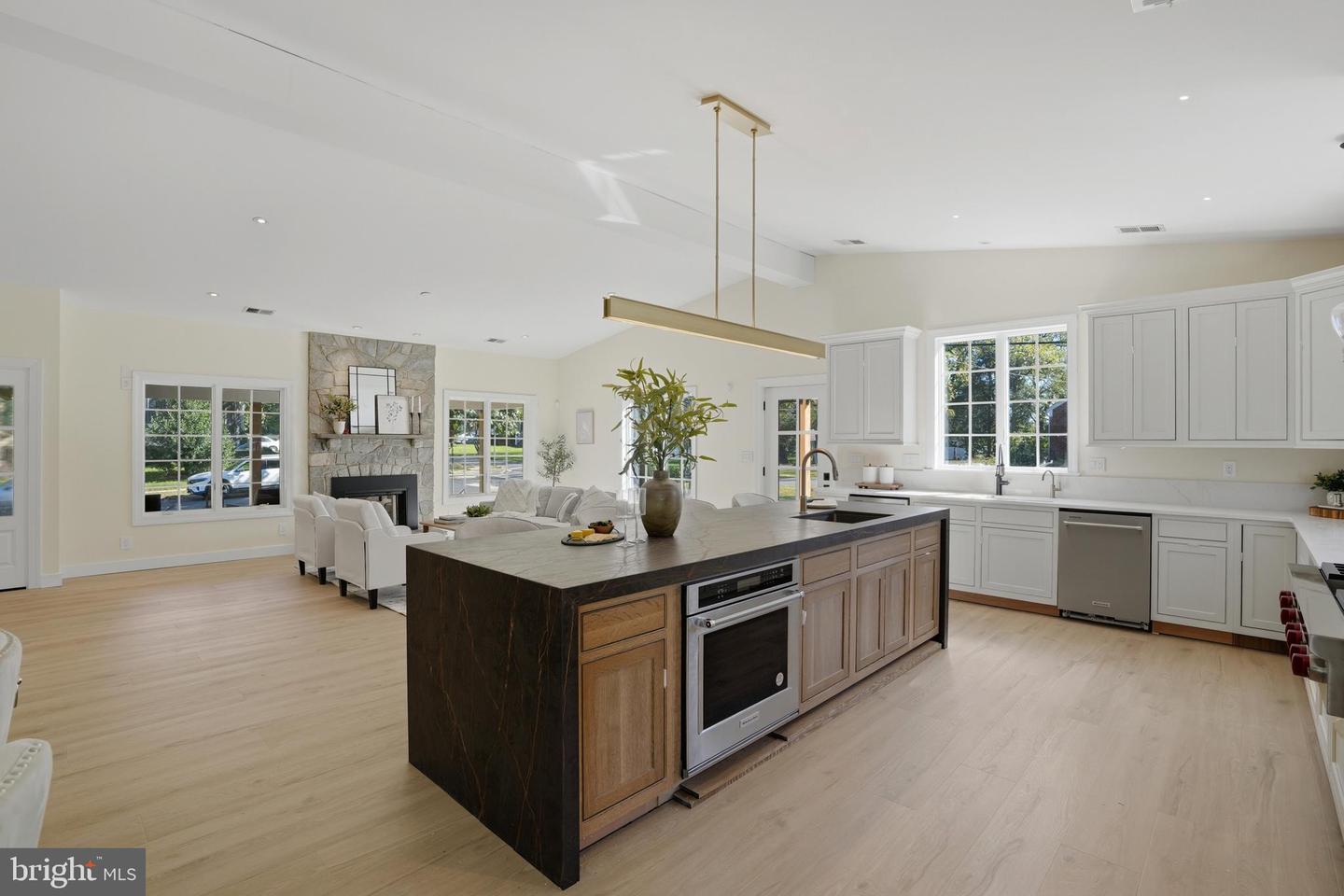 300 LEWIS ST NW, VIENNA, Virginia 22180, 5 Bedrooms Bedrooms, ,3 BathroomsBathrooms,Residential,For sale,300 LEWIS ST NW,VAFX2273106 MLS # VAFX2273106 300 LEWIS ST NW, VIENNA, Virginia 22180, 5 Bedrooms Bedrooms, ,3 BathroomsBathrooms,Residential,For sale,300 LEWIS ST NW,VAFX2273106 MLS # VAFX2273106