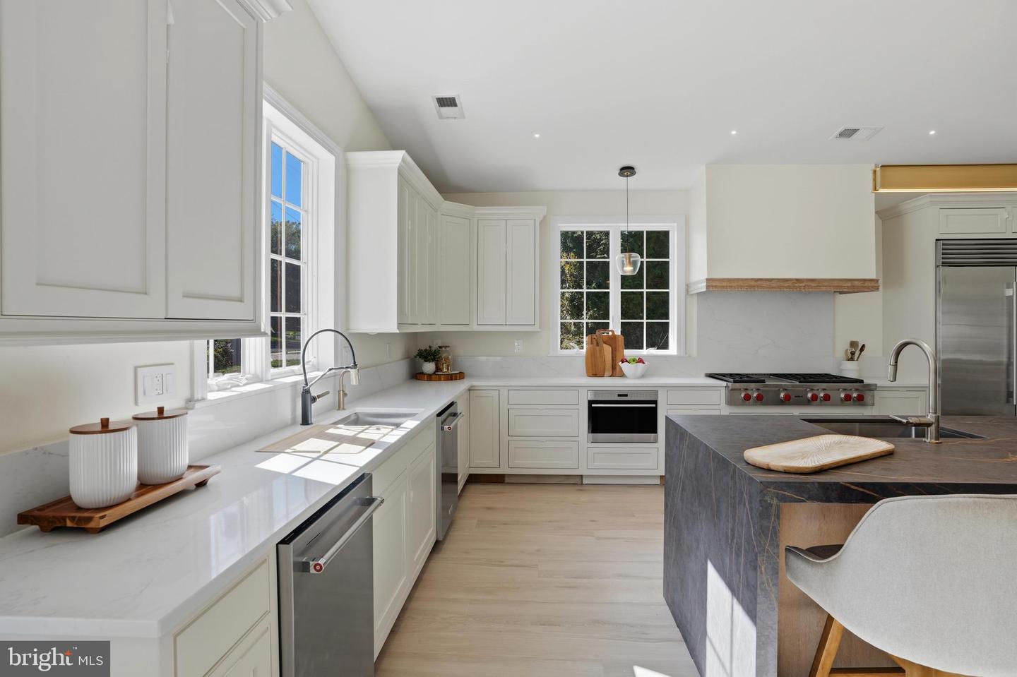 300 LEWIS ST NW, VIENNA, Virginia 22180, 5 Bedrooms Bedrooms, ,3 BathroomsBathrooms,Residential,For sale,300 LEWIS ST NW,VAFX2273106 MLS # VAFX2273106 300 LEWIS ST NW, VIENNA, Virginia 22180, 5 Bedrooms Bedrooms, ,3 BathroomsBathrooms,Residential,For sale,300 LEWIS ST NW,VAFX2273106 MLS # VAFX2273106