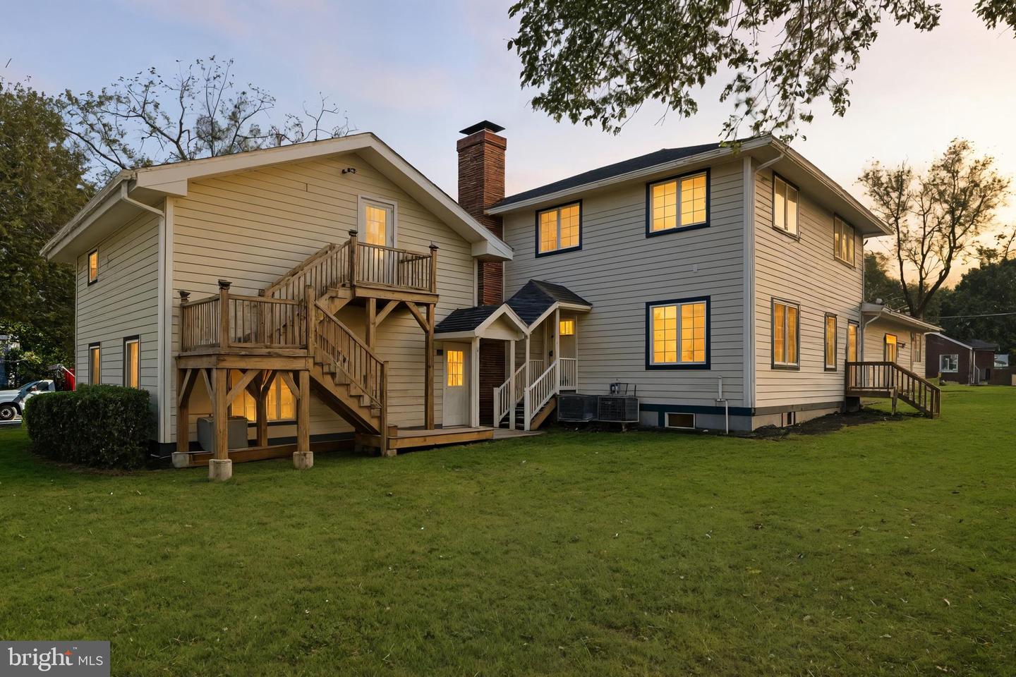 300 LEWIS ST NW, VIENNA, Virginia 22180, 5 Bedrooms Bedrooms, ,3 BathroomsBathrooms,Residential,For sale,300 LEWIS ST NW,VAFX2273106 MLS # VAFX2273106 300 LEWIS ST NW, VIENNA, Virginia 22180, 5 Bedrooms Bedrooms, ,3 BathroomsBathrooms,Residential,For sale,300 LEWIS ST NW,VAFX2273106 MLS # VAFX2273106