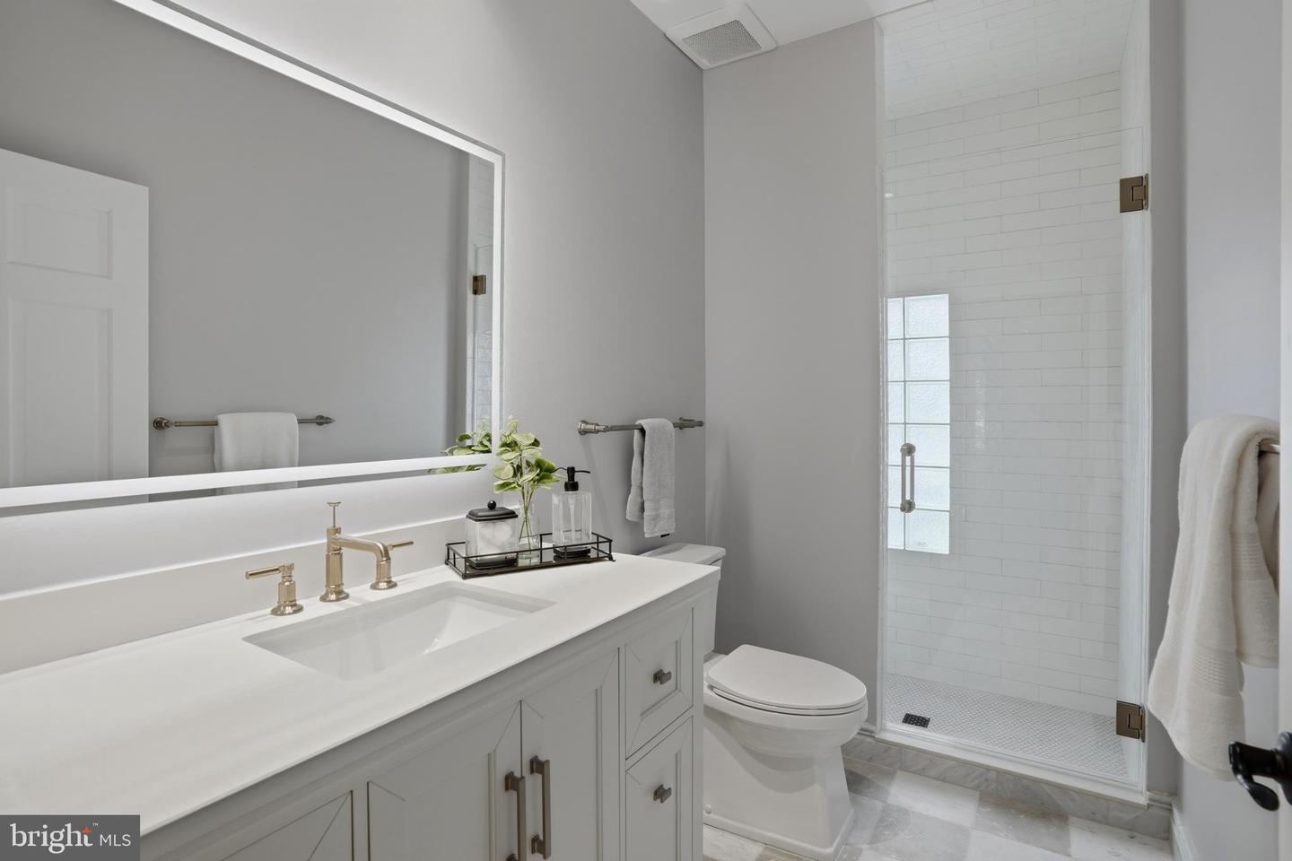 300 LEWIS ST NW, VIENNA, Virginia 22180, 5 Bedrooms Bedrooms, ,3 BathroomsBathrooms,Residential,For sale,300 LEWIS ST NW,VAFX2273106 MLS # VAFX2273106 300 LEWIS ST NW, VIENNA, Virginia 22180, 5 Bedrooms Bedrooms, ,3 BathroomsBathrooms,Residential,For sale,300 LEWIS ST NW,VAFX2273106 MLS # VAFX2273106