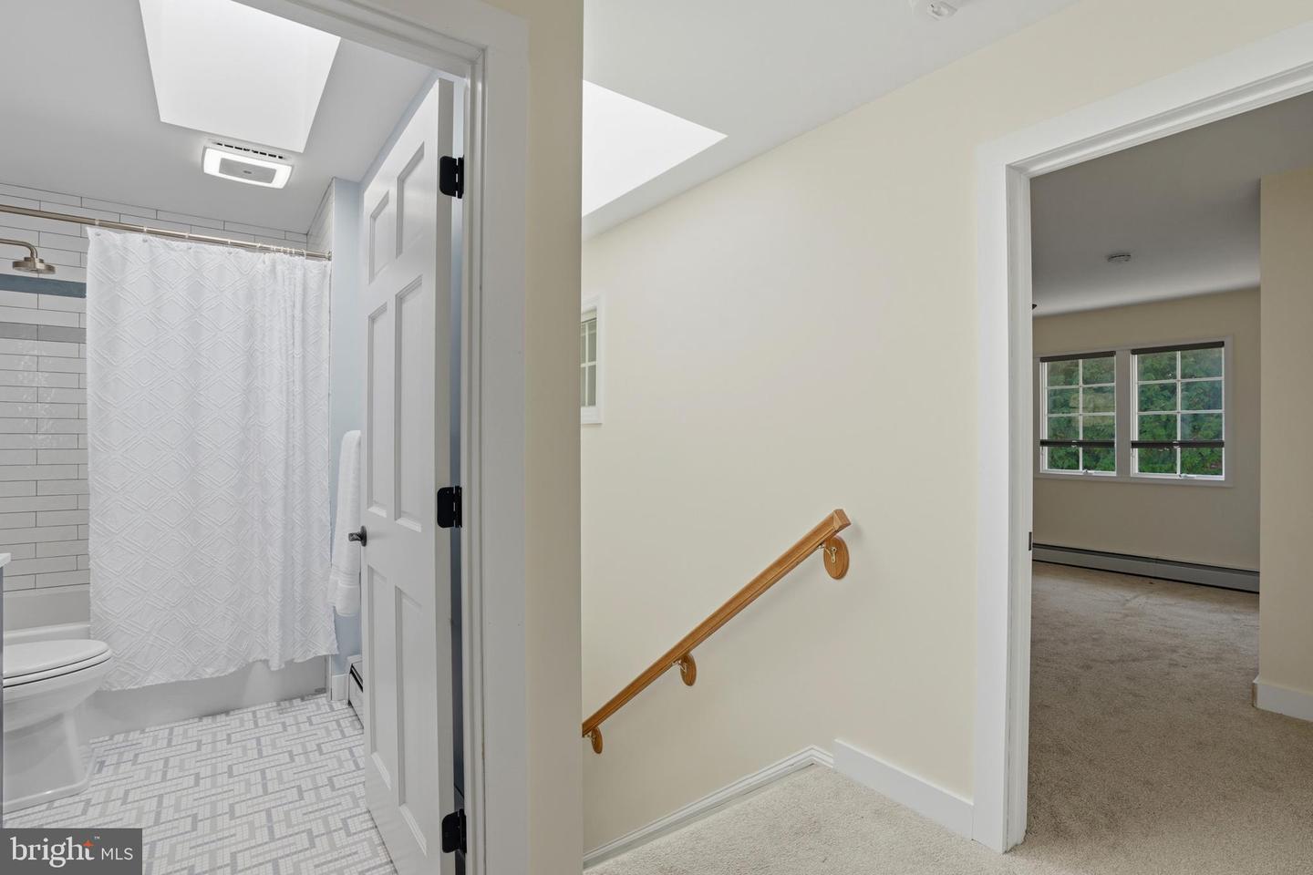 300 LEWIS ST NW, VIENNA, Virginia 22180, 5 Bedrooms Bedrooms, ,3 BathroomsBathrooms,Residential,For sale,300 LEWIS ST NW,VAFX2273106 MLS # VAFX2273106 300 LEWIS ST NW, VIENNA, Virginia 22180, 5 Bedrooms Bedrooms, ,3 BathroomsBathrooms,Residential,For sale,300 LEWIS ST NW,VAFX2273106 MLS # VAFX2273106