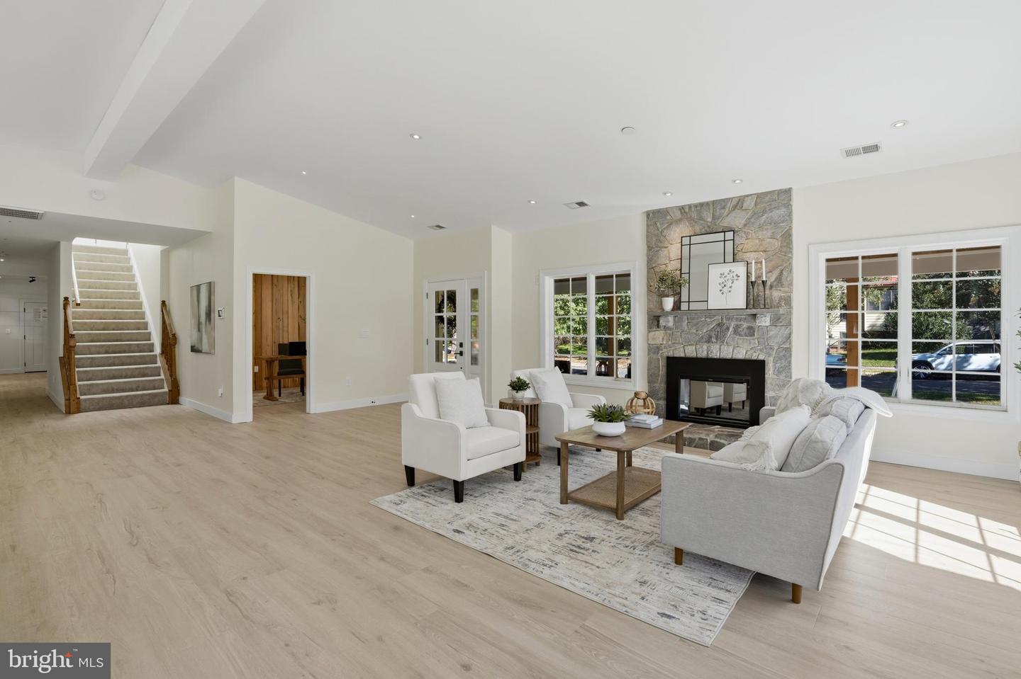 300 LEWIS ST NW, VIENNA, Virginia 22180, 5 Bedrooms Bedrooms, ,3 BathroomsBathrooms,Residential,For sale,300 LEWIS ST NW,VAFX2273106 MLS # VAFX2273106 300 LEWIS ST NW, VIENNA, Virginia 22180, 5 Bedrooms Bedrooms, ,3 BathroomsBathrooms,Residential,For sale,300 LEWIS ST NW,VAFX2273106 MLS # VAFX2273106